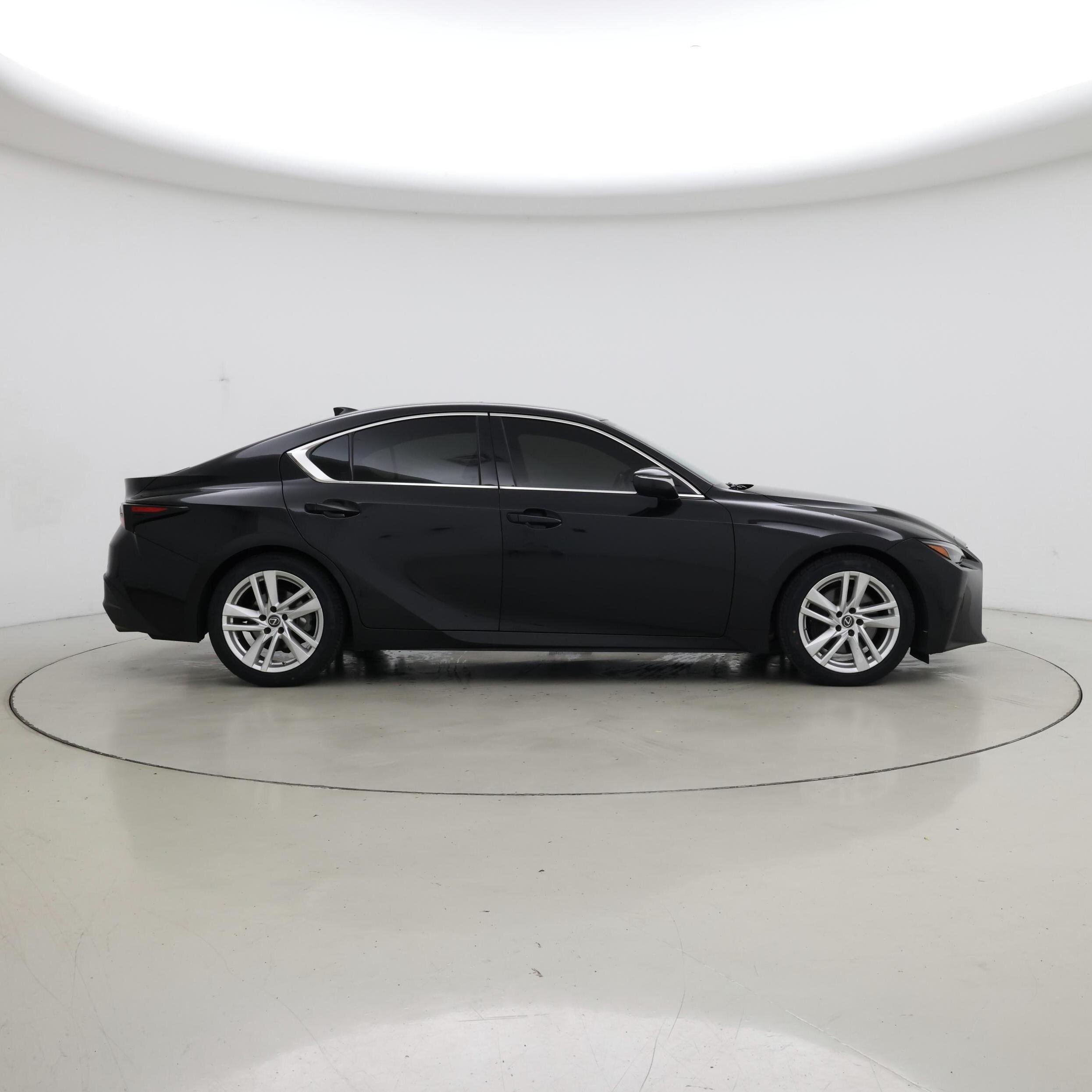 Thumbnail: 2021 Lexus IS - 7