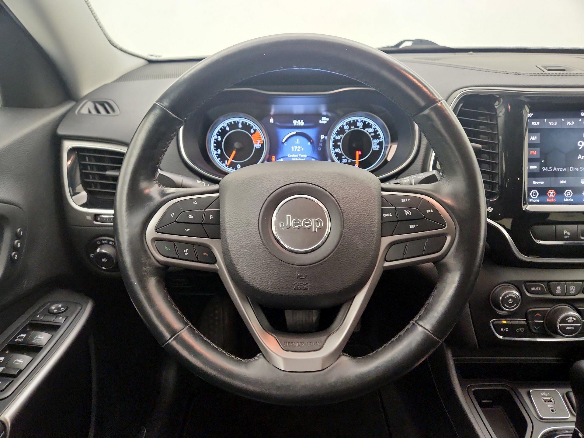 Thumbnail: 2019 Jeep Cherokee - 10