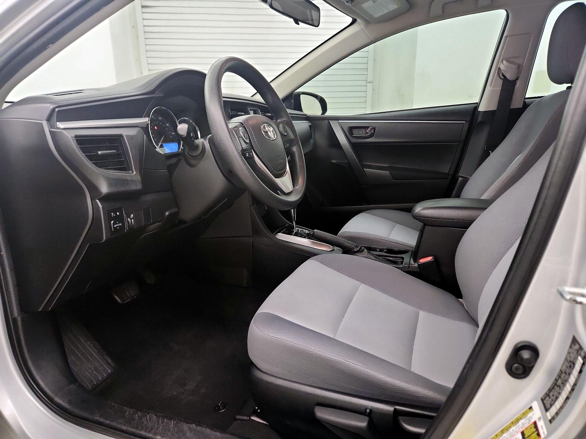 Thumbnail: 2016 Toyota Corolla - 11