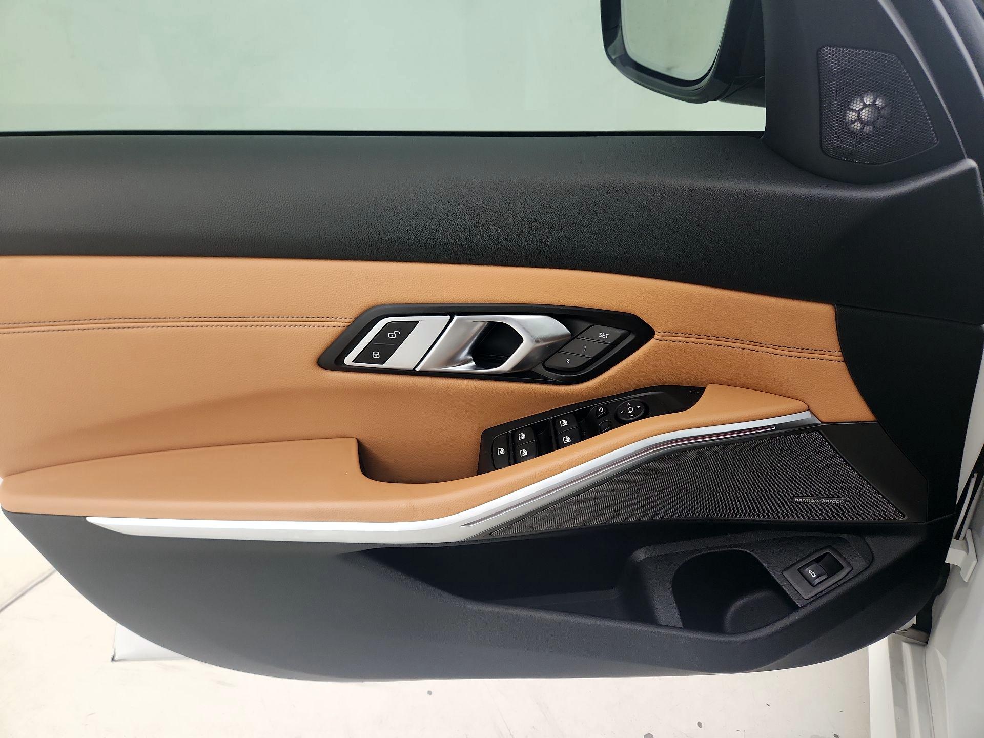 Thumbnail: 2020 BMW 3 Series - 12