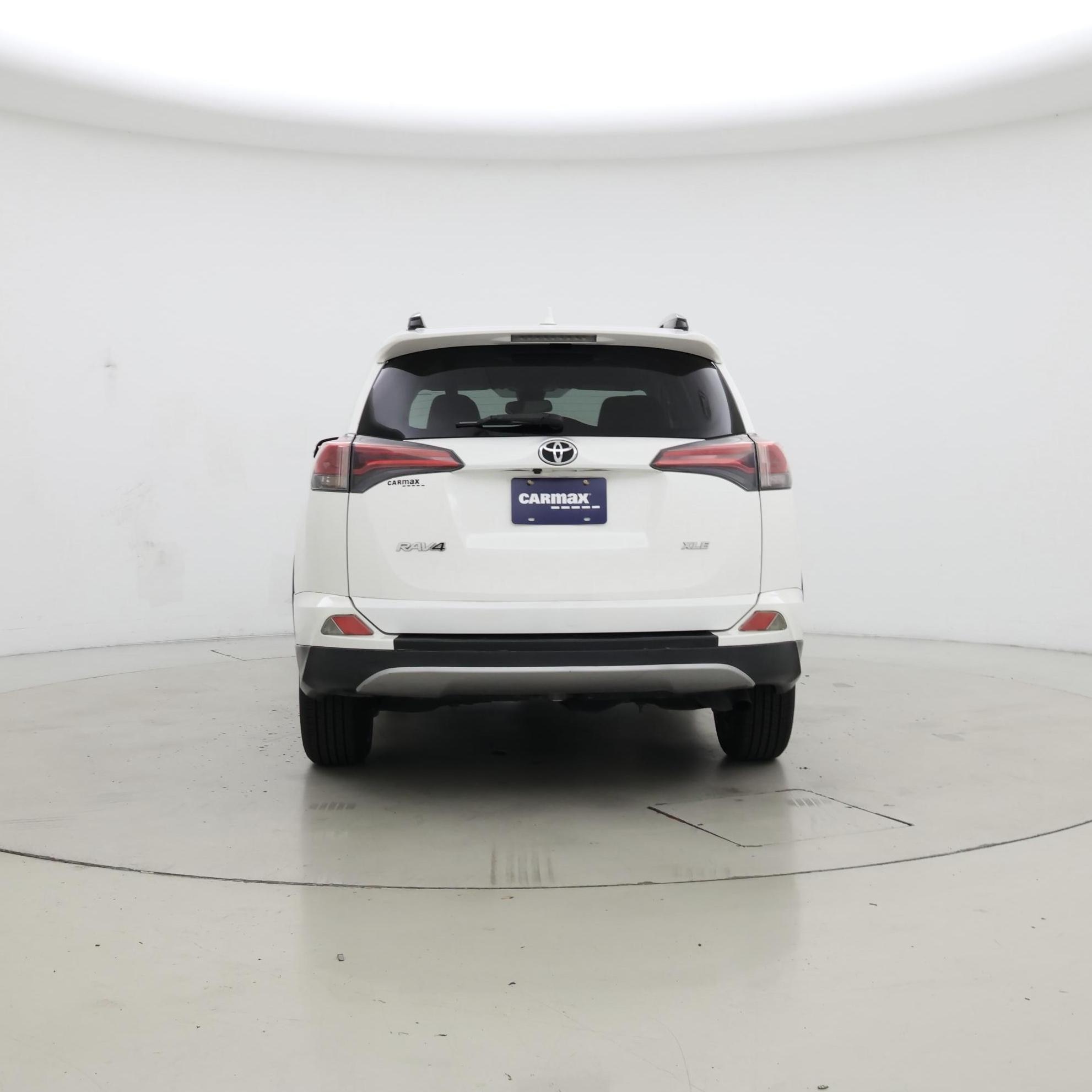 Thumbnail: 2018 Toyota RAV4 - 6