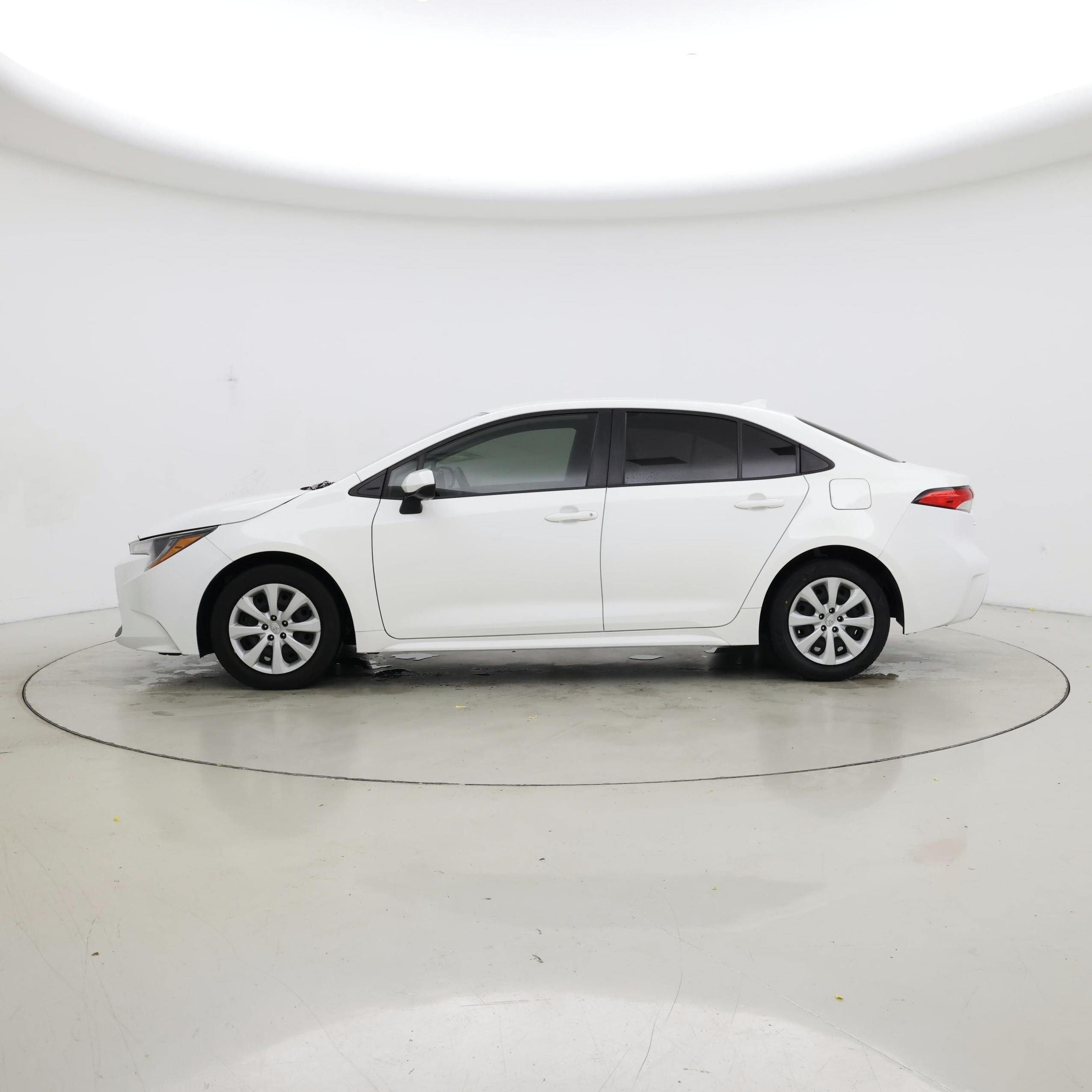 Thumbnail: 2022 Toyota Corolla - 3