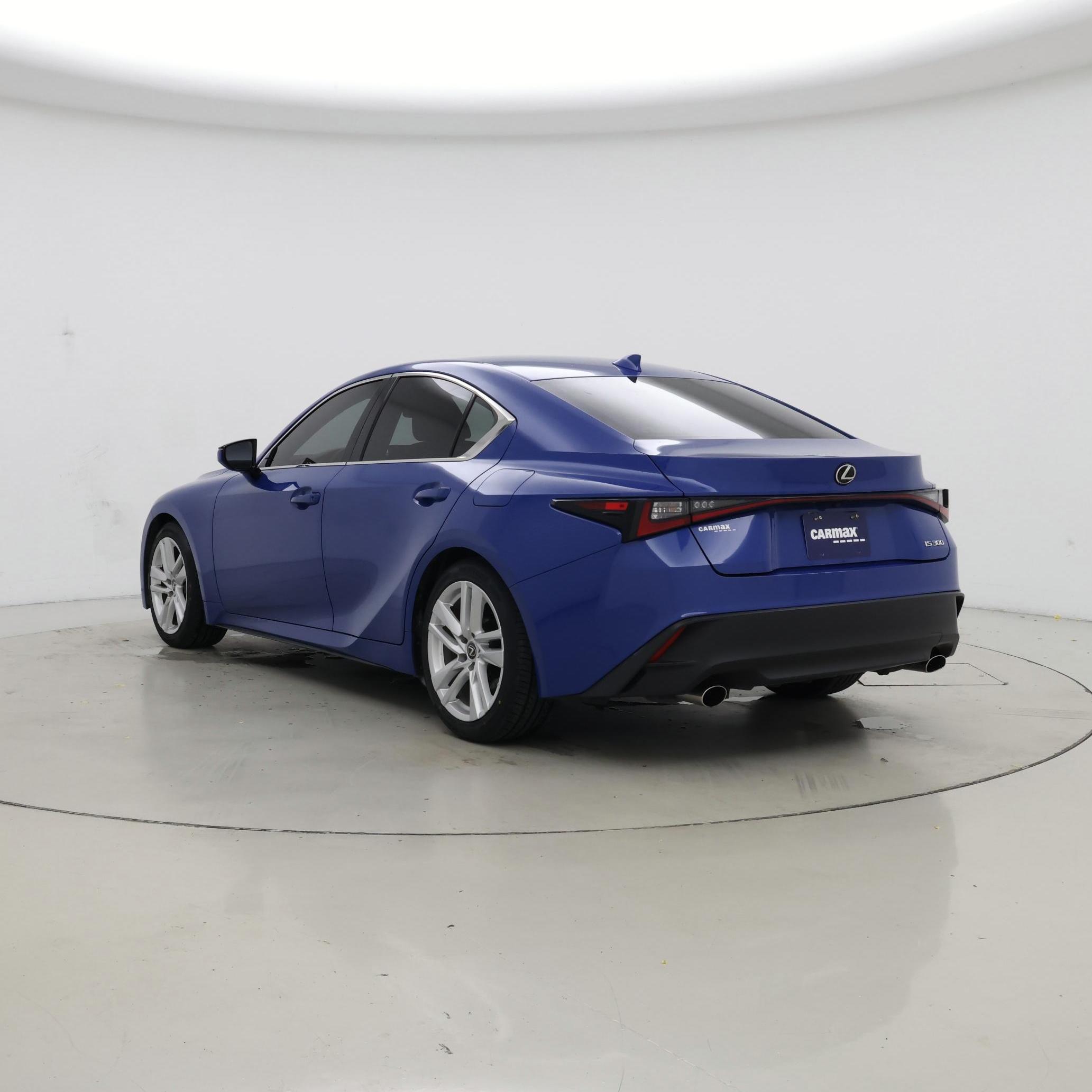 Thumbnail: 2022 Lexus IS - 2