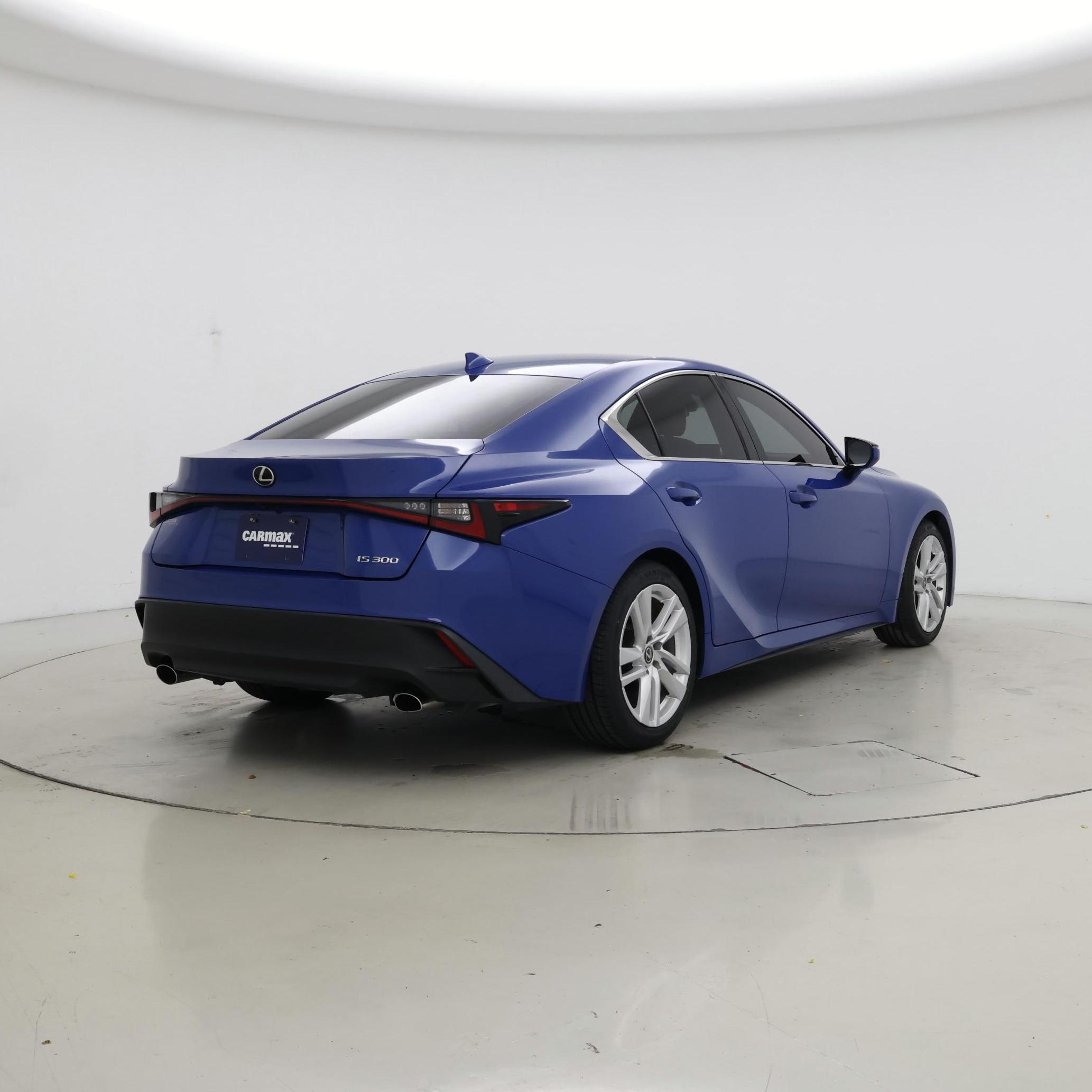 Thumbnail: 2022 Lexus IS - 8