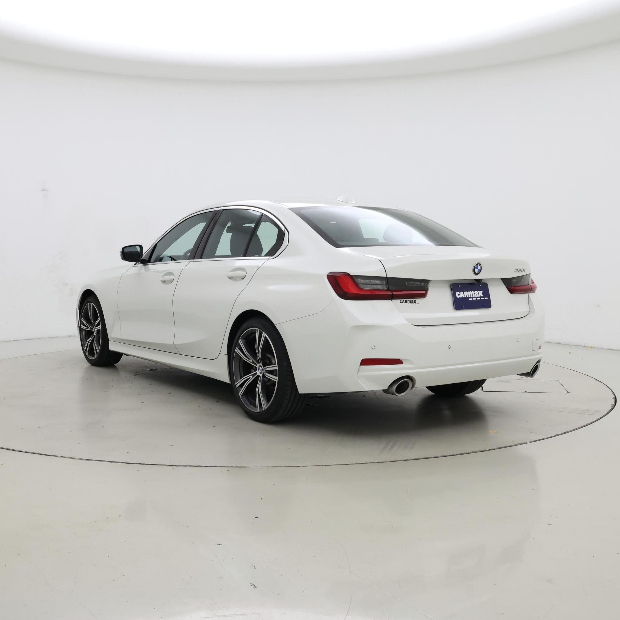 Thumbnail: 2024 BMW 3 Series - 2