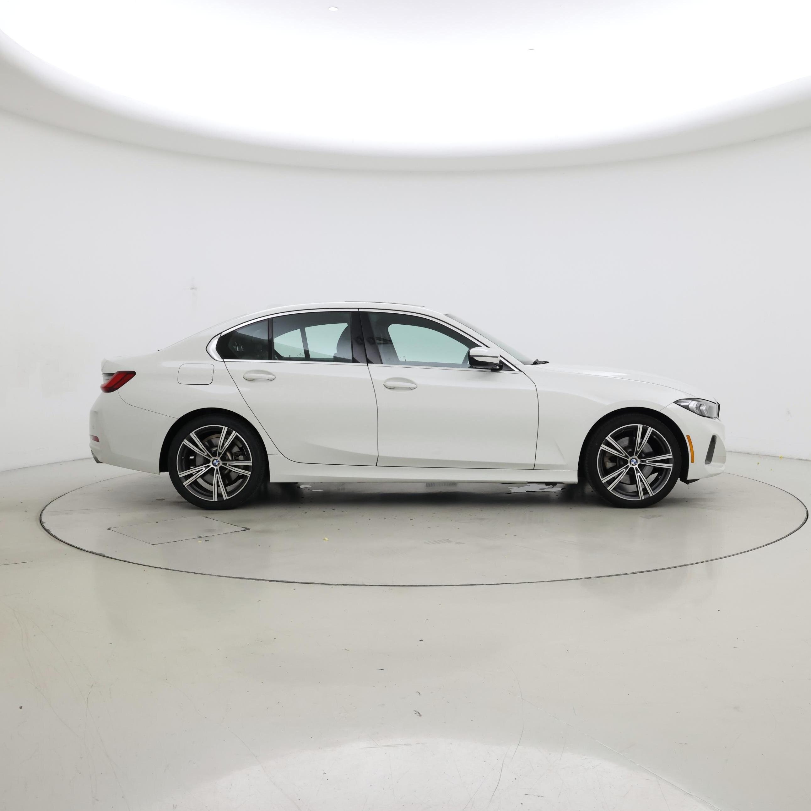 Thumbnail: 2024 BMW 3 Series - 7