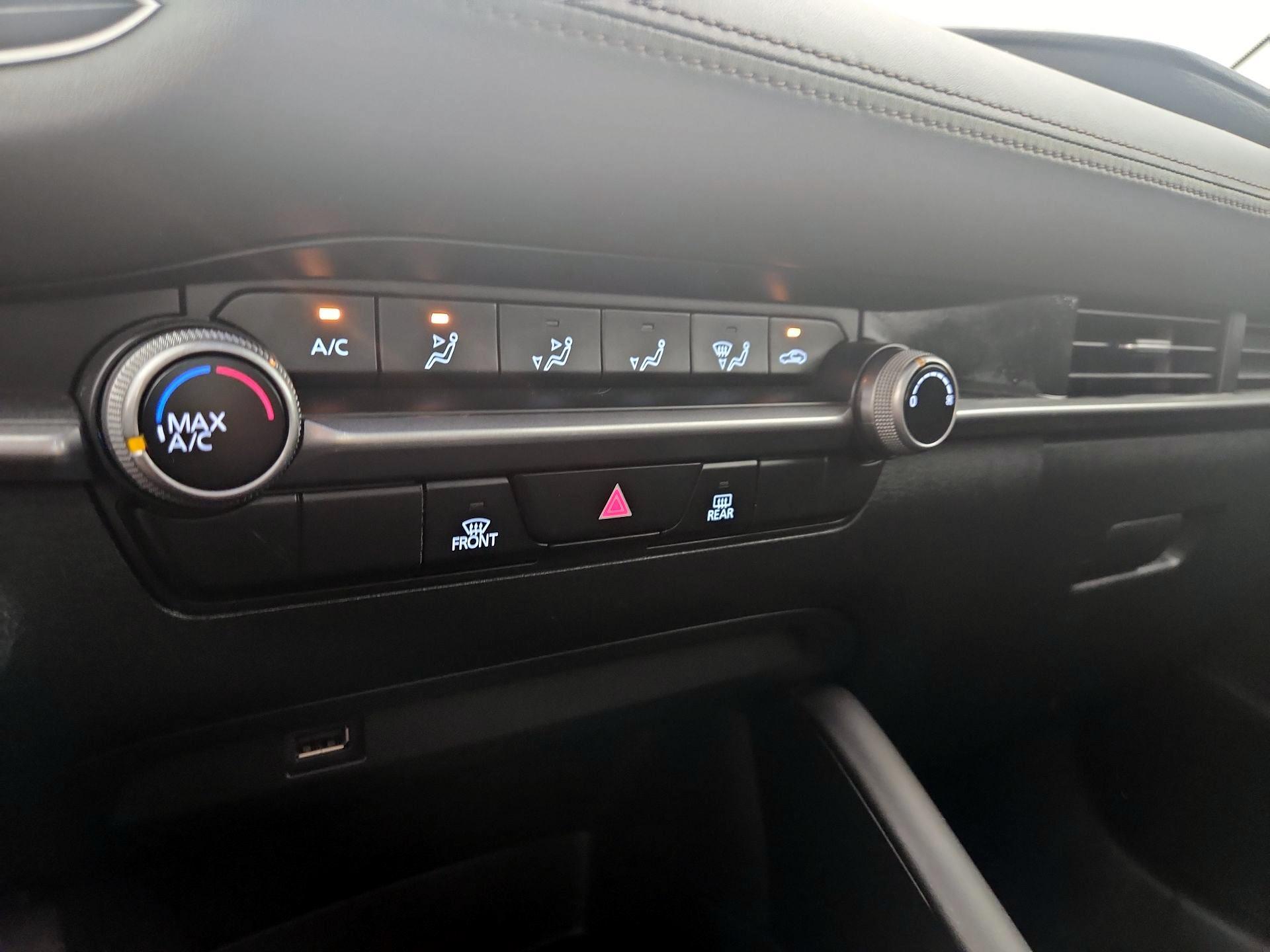Thumbnail: 2021 Mazda Mazda3 - 16