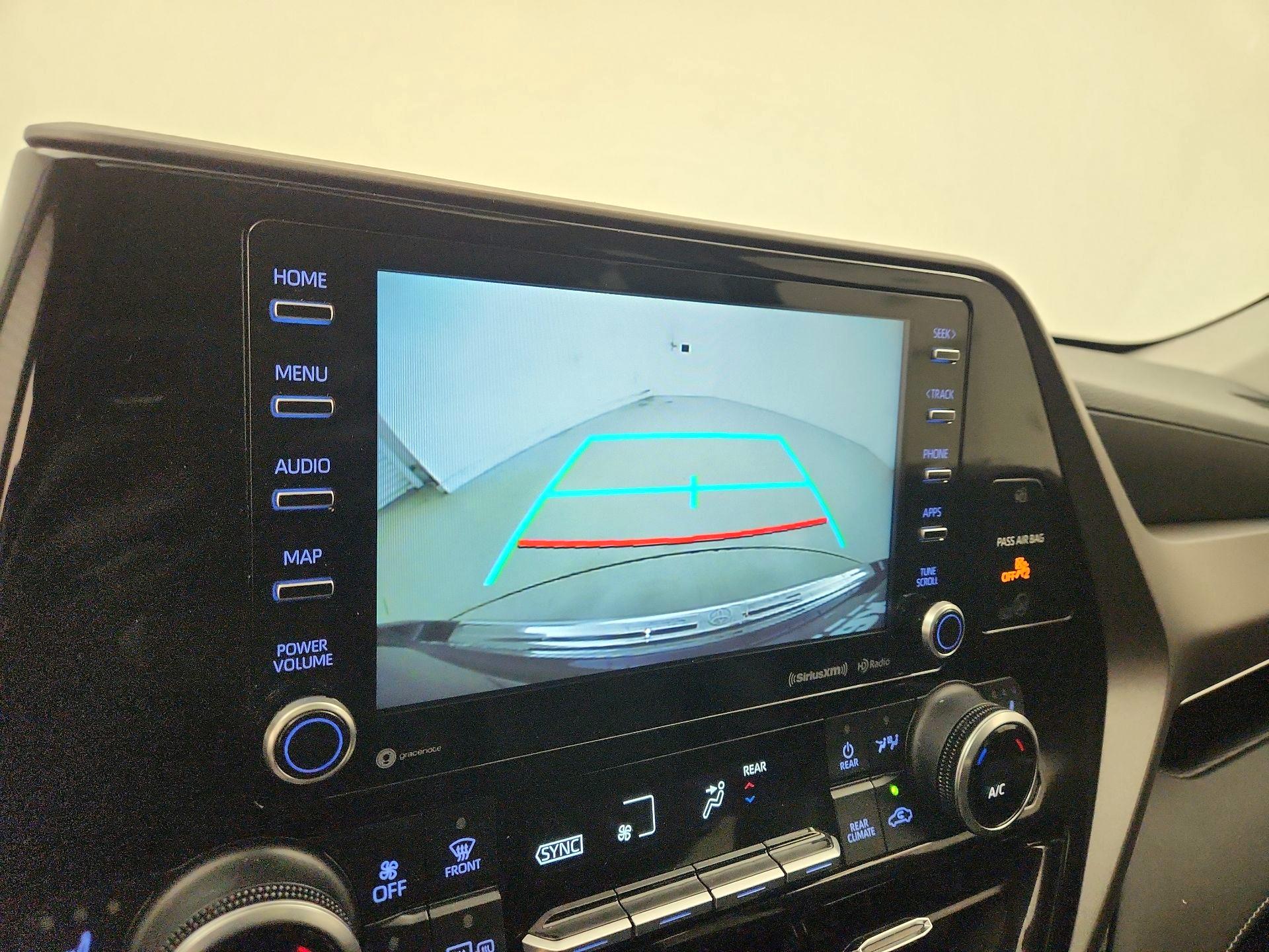 Thumbnail: 2021 Toyota Highlander - 14
