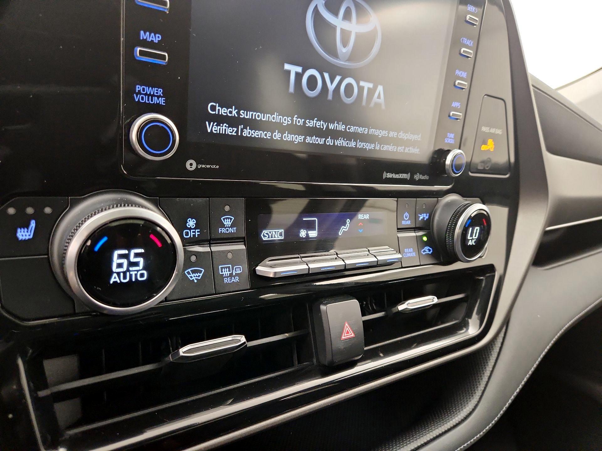 Thumbnail: 2021 Toyota Highlander - 16