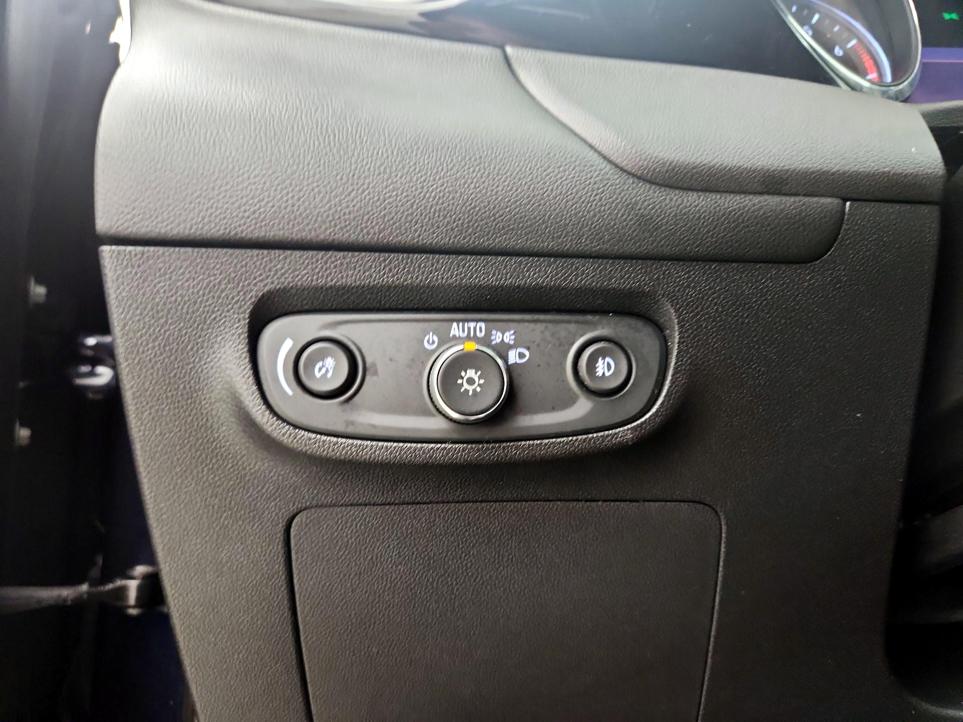 Thumbnail: 2020 Buick Encore GX - 13