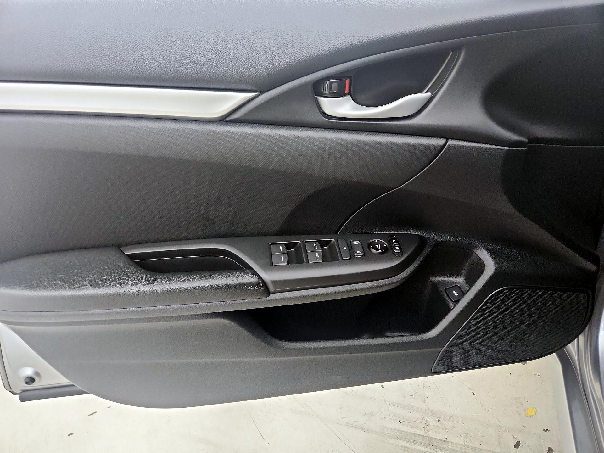 Thumbnail: 2020 Honda Civic - 12