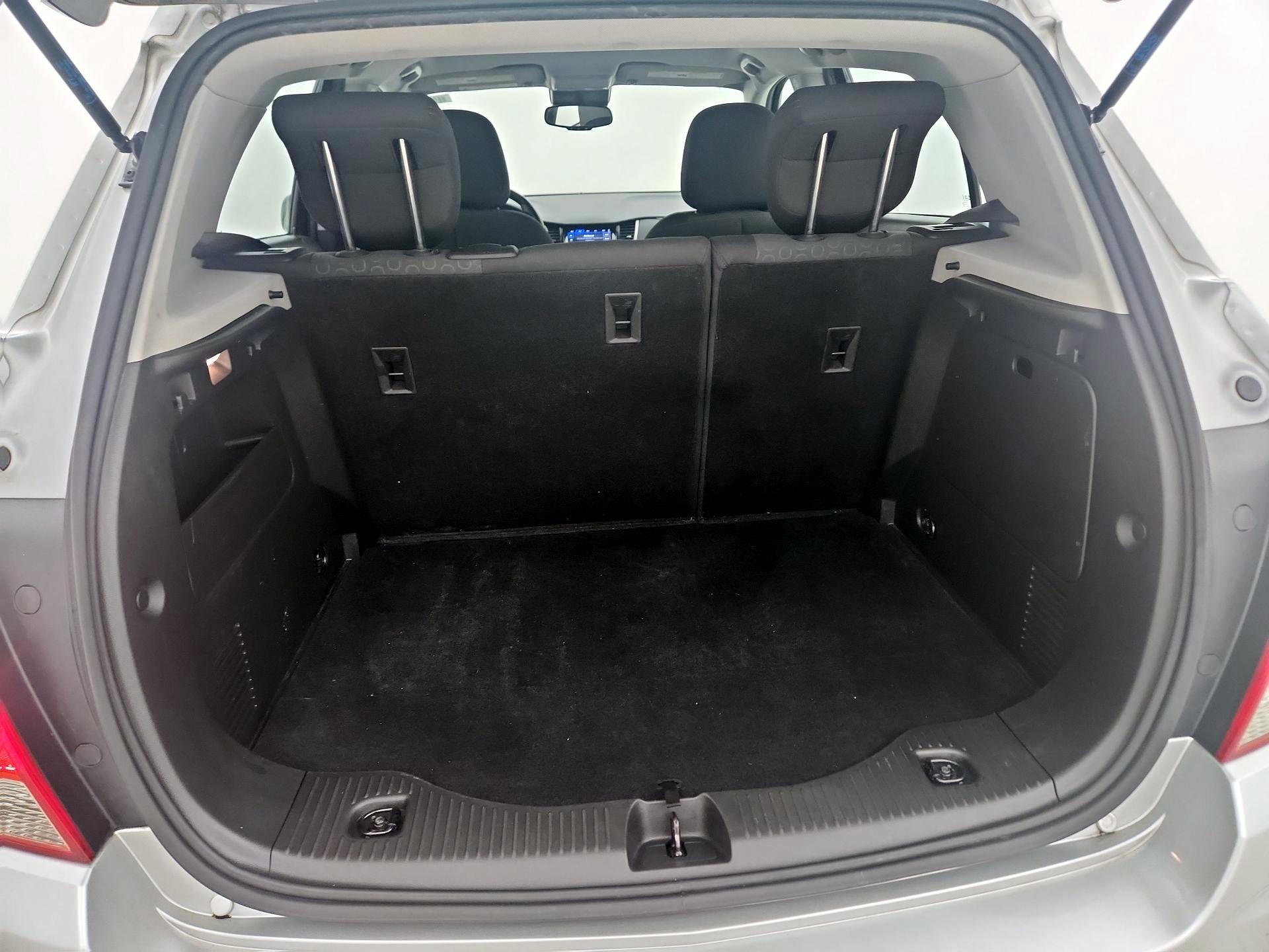 Thumbnail: 2020 Chevrolet Trax - 20