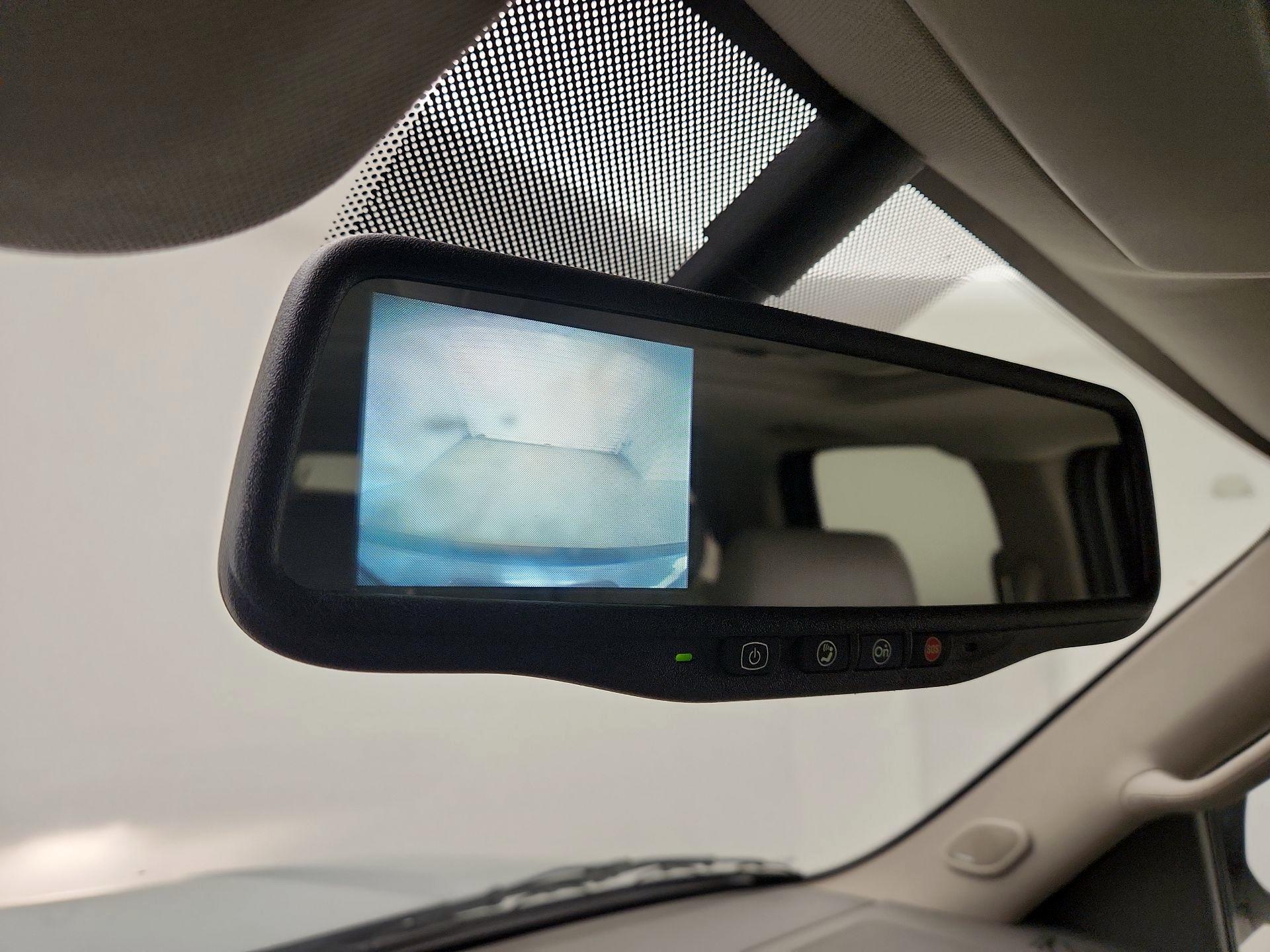 Thumbnail: 2014 Chevrolet Suburban - 14