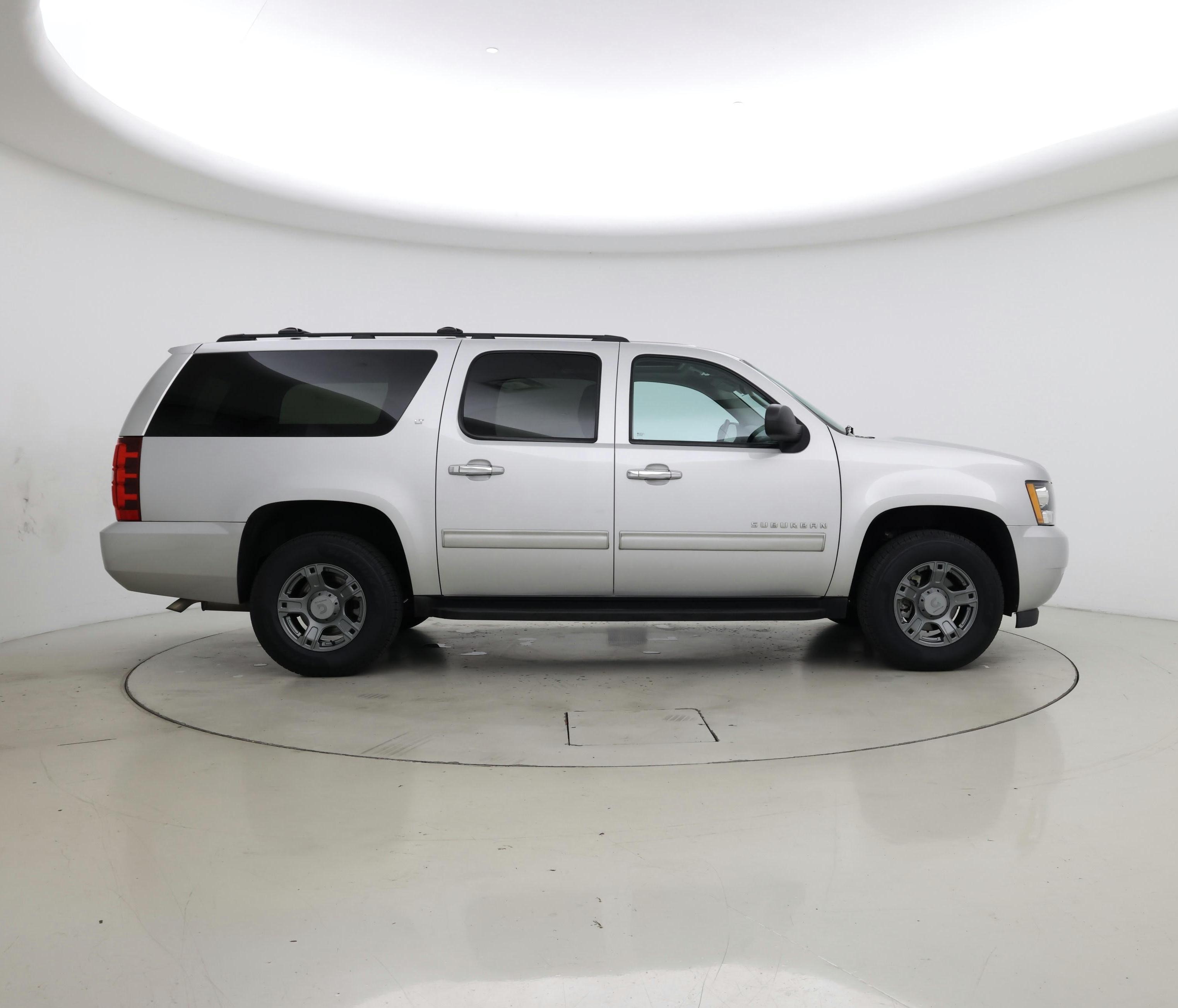 Thumbnail: 2014 Chevrolet Suburban - 7
