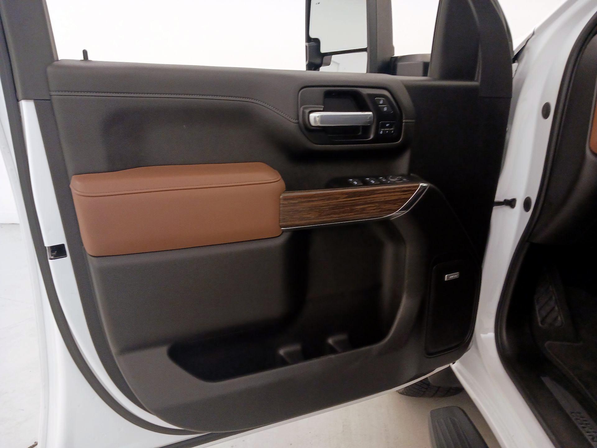 Thumbnail: 2022 Chevrolet Silverado 2500 - 12