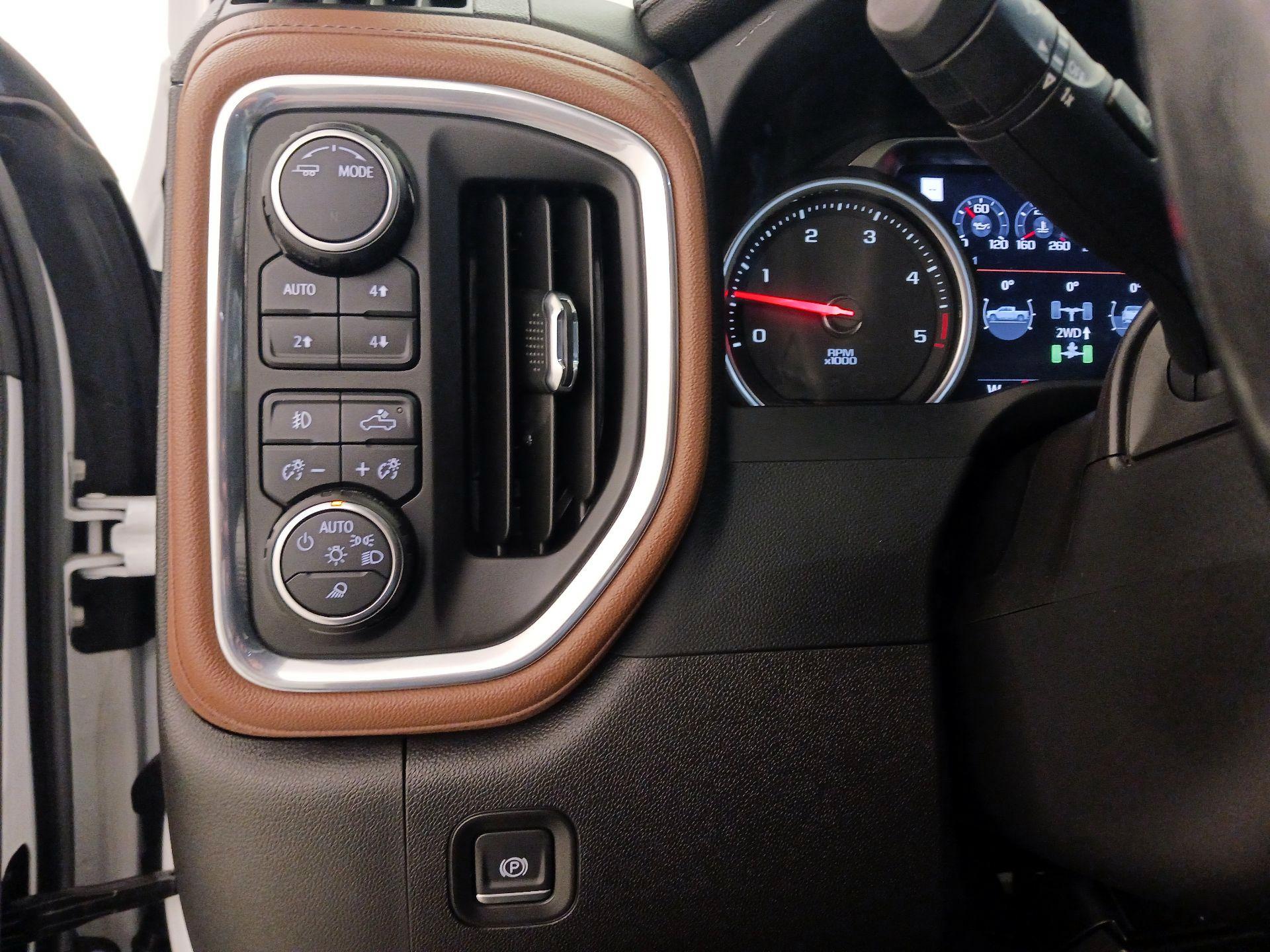 Thumbnail: 2022 Chevrolet Silverado 2500 - 13