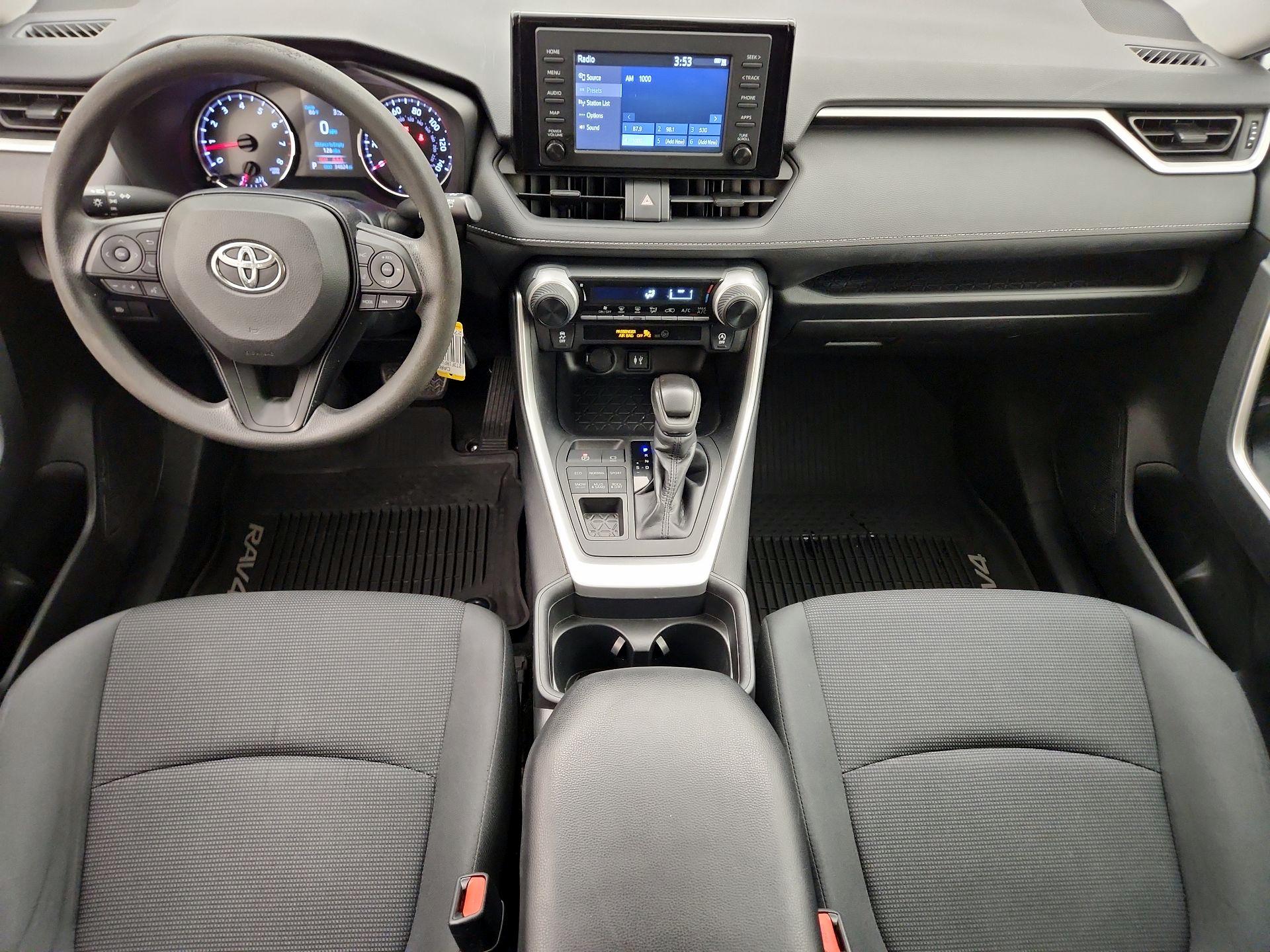 Thumbnail: 2019 Toyota RAV4 - 9