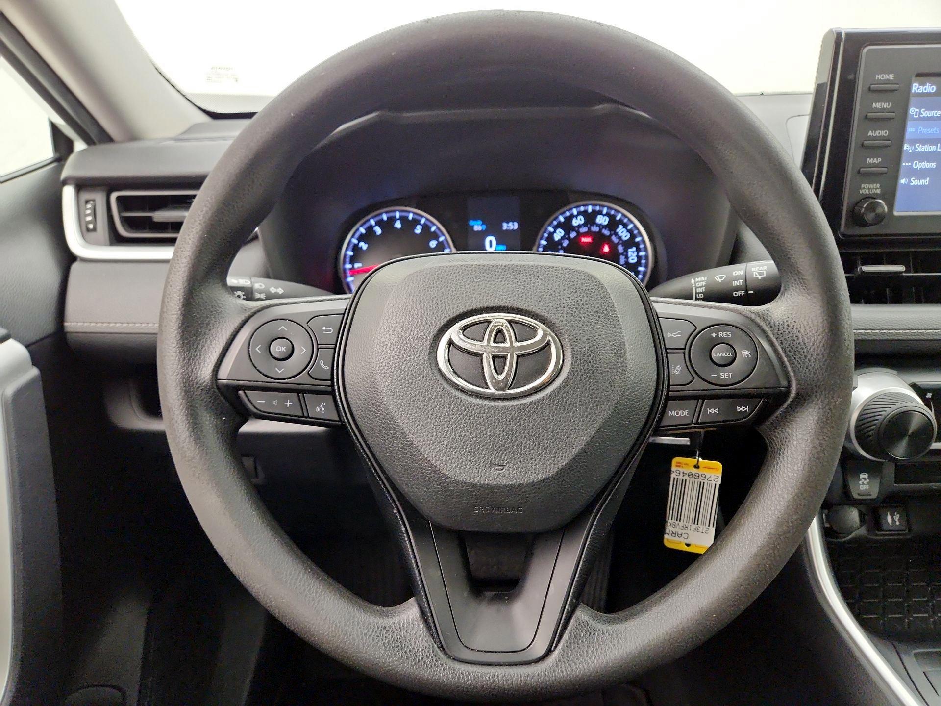 Thumbnail: 2019 Toyota RAV4 - 10