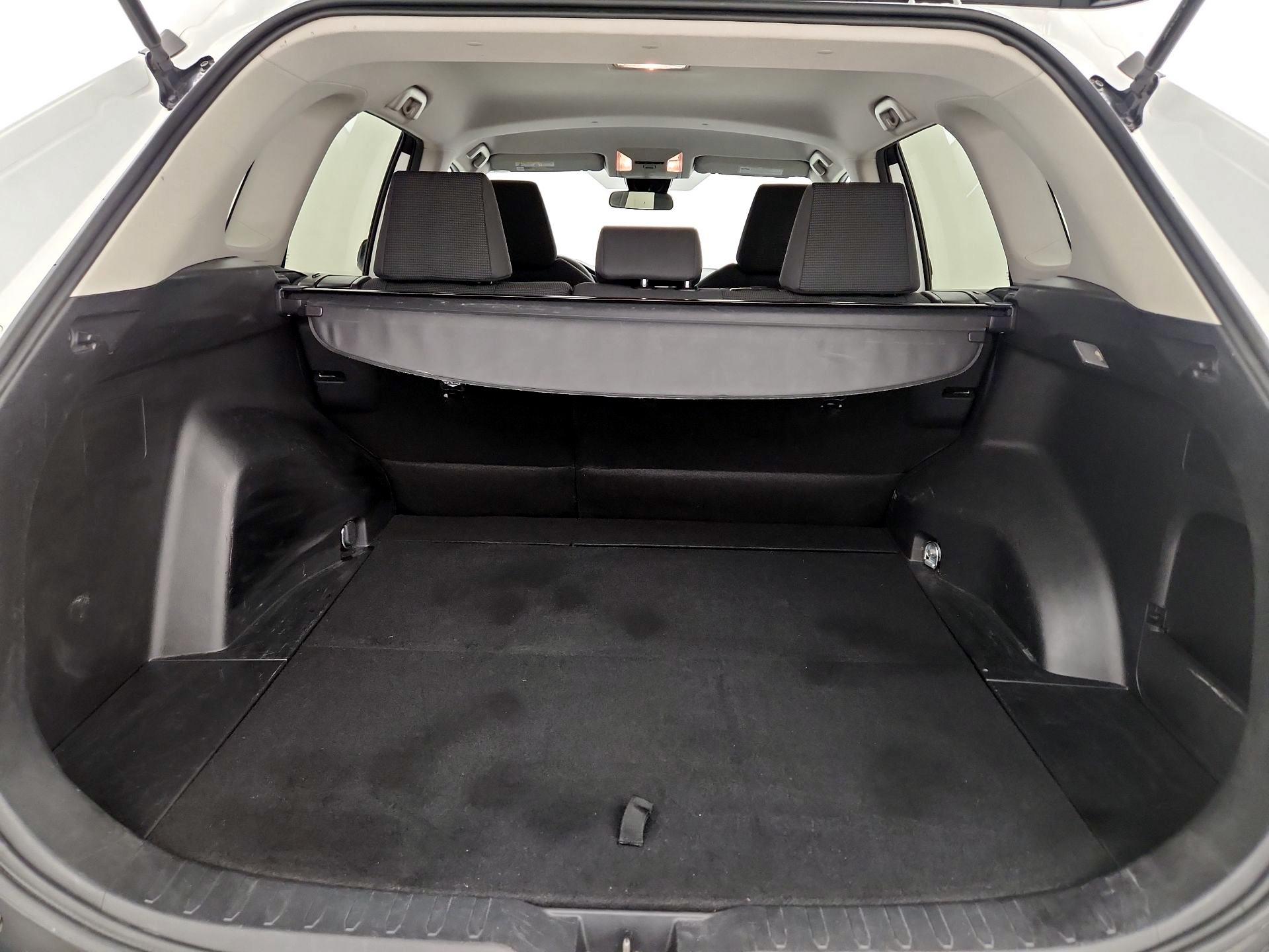 Thumbnail: 2019 Toyota RAV4 - 20