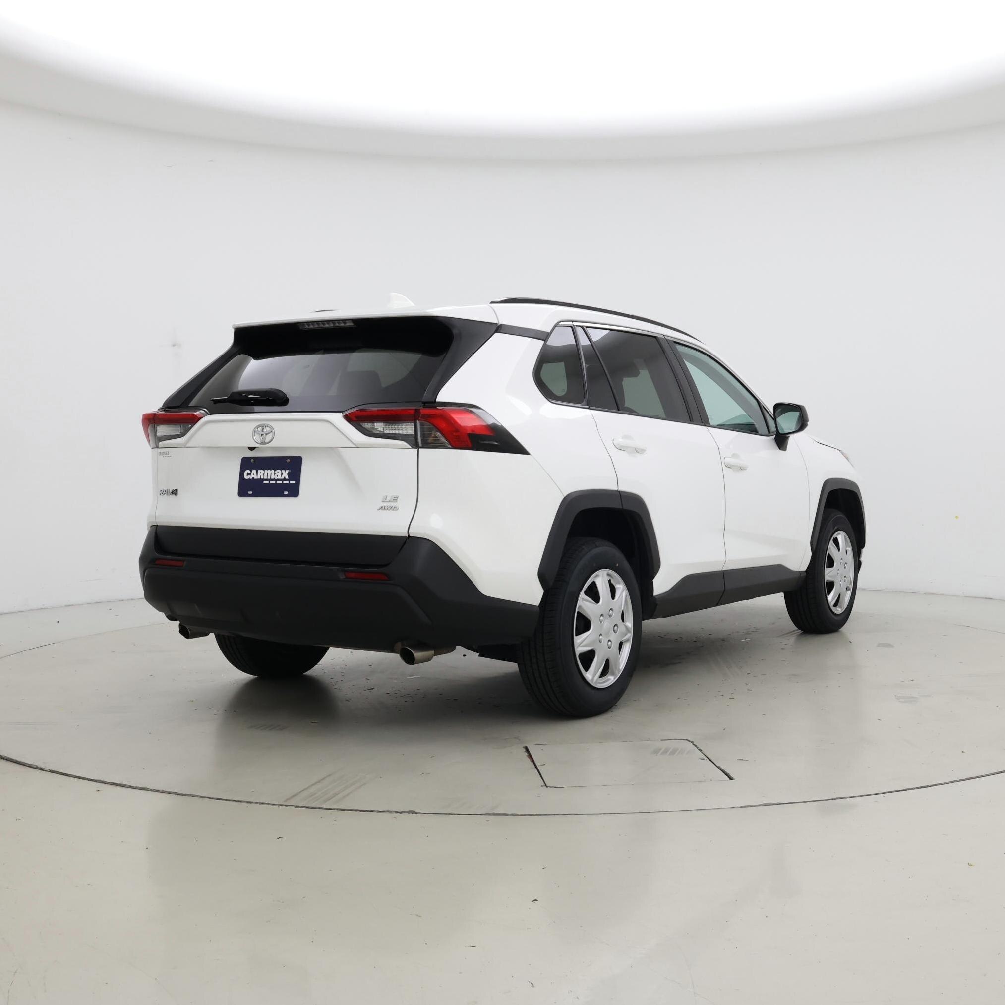 Thumbnail: 2019 Toyota RAV4 - 8