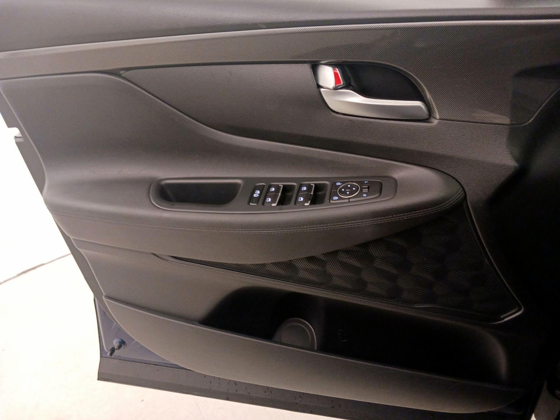 Thumbnail: 2023 Hyundai Santa Fe - 12