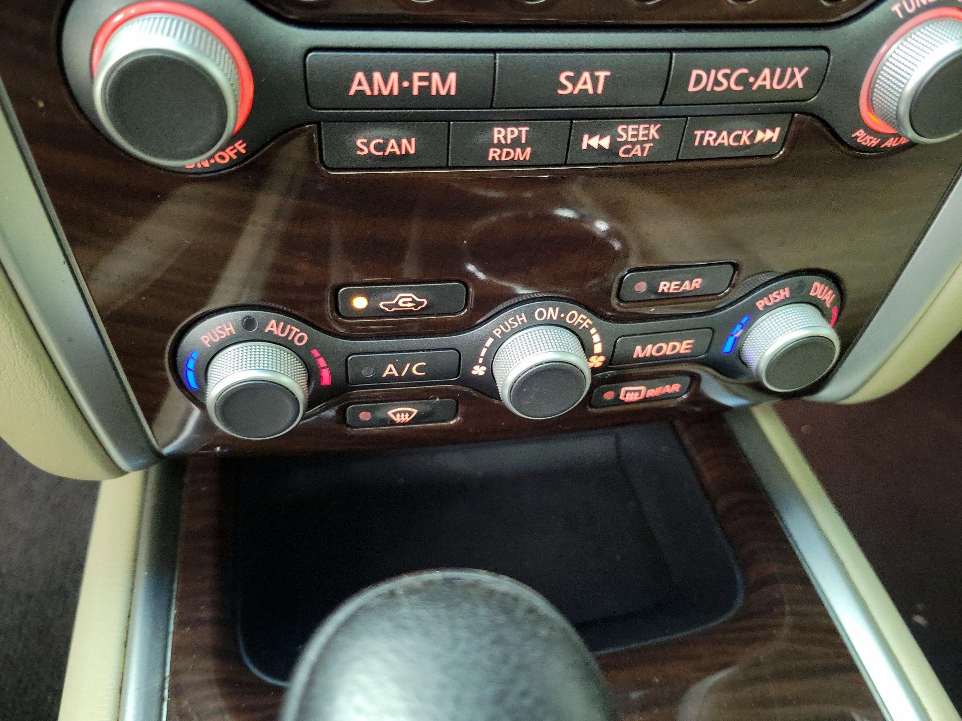 Thumbnail: 2016 Nissan Pathfinder - 17