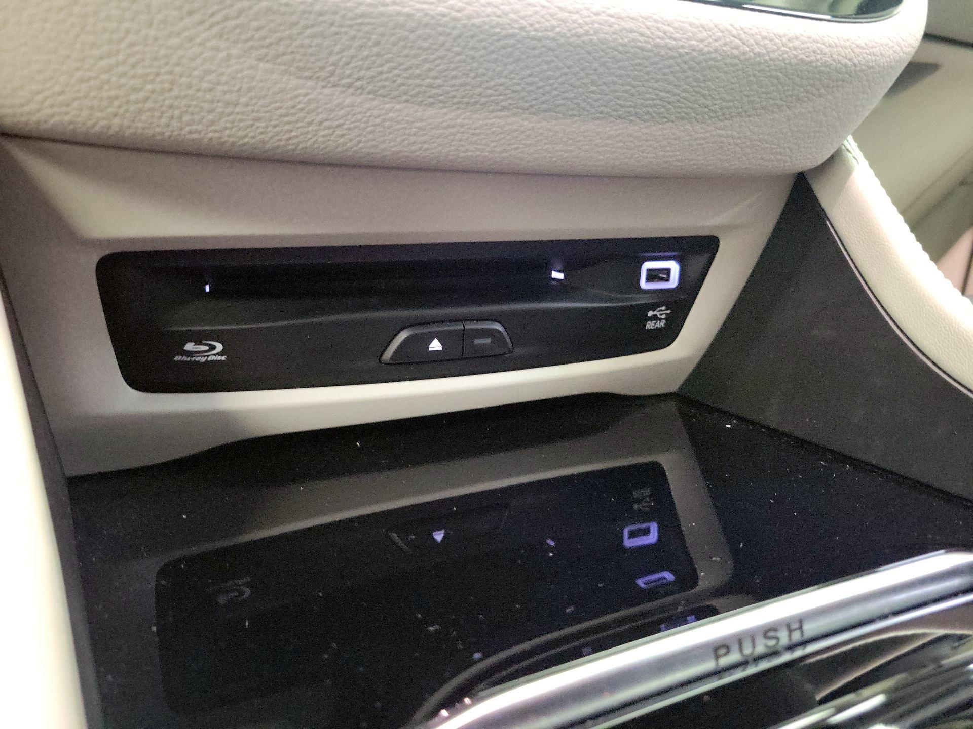 Thumbnail: 2021 Chrysler Pacifica - 19