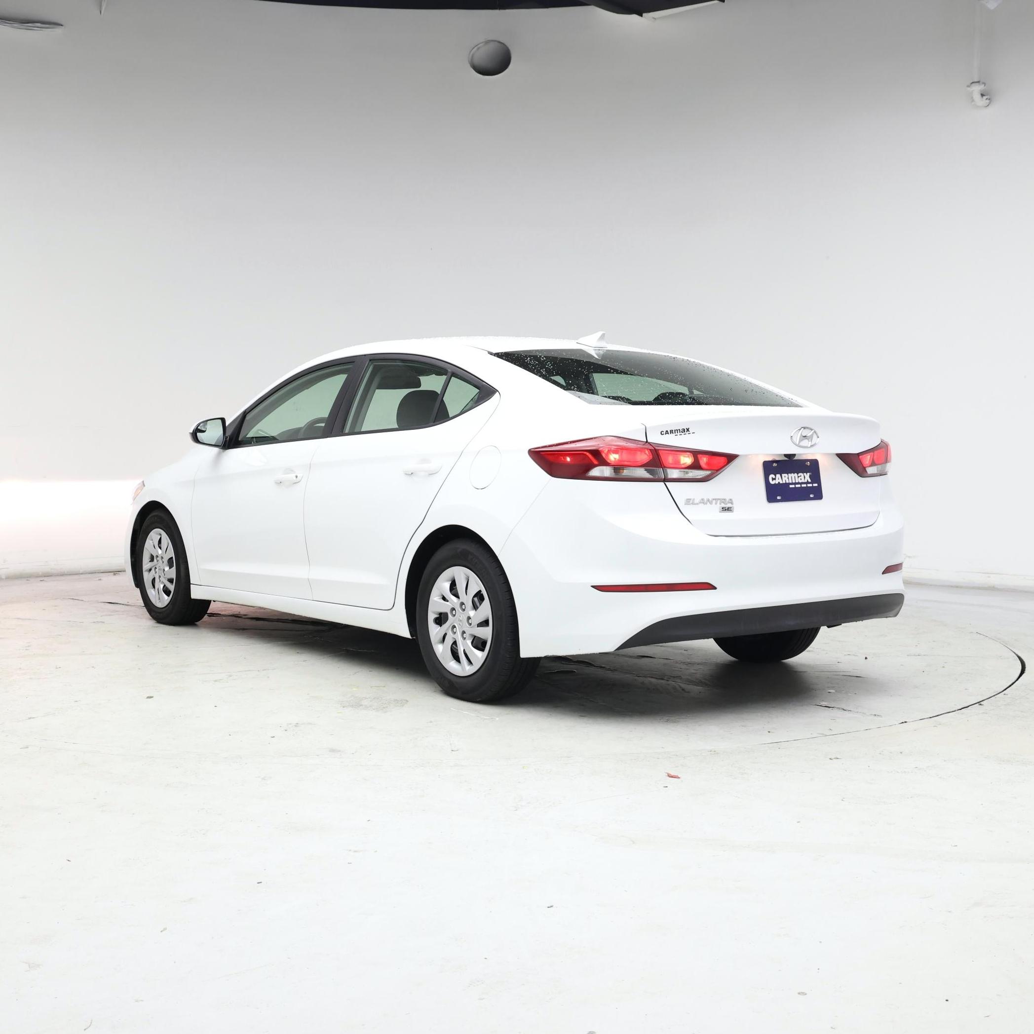 Thumbnail: 2018 Hyundai Elantra - 2