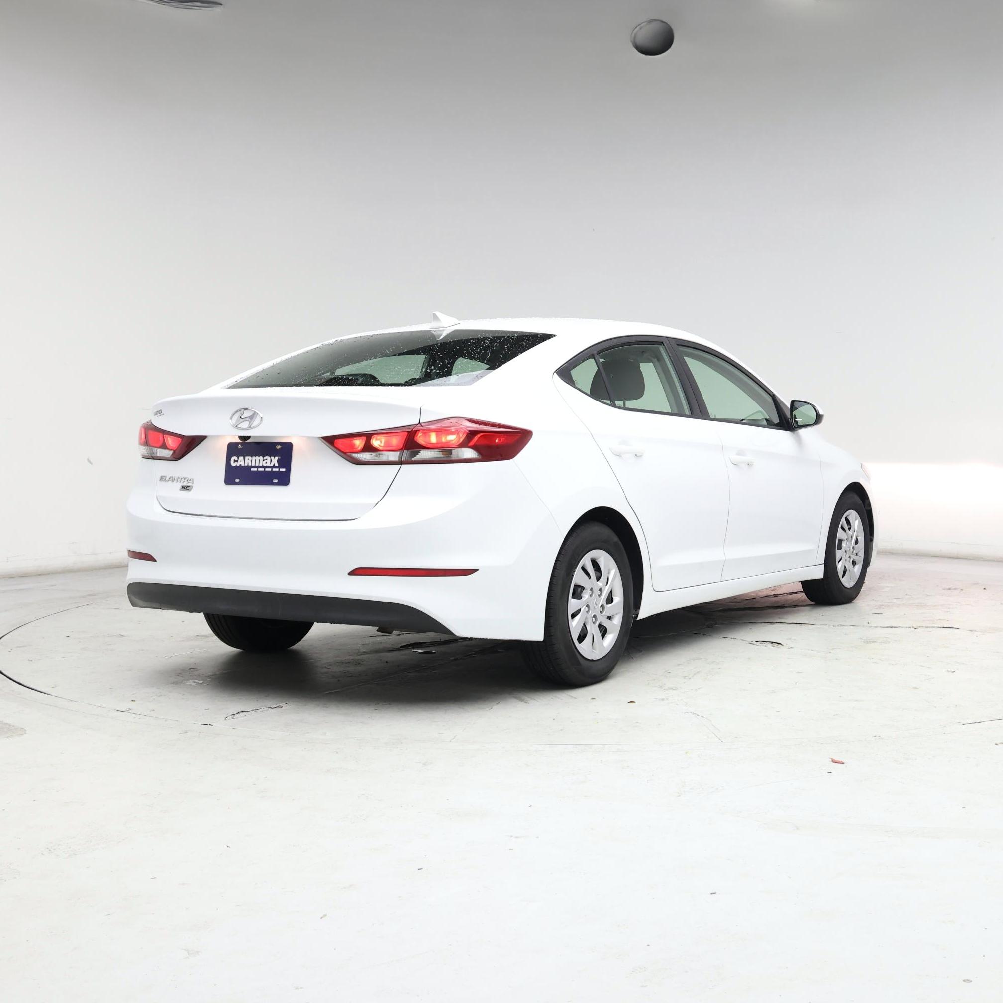 Thumbnail: 2018 Hyundai Elantra - 8