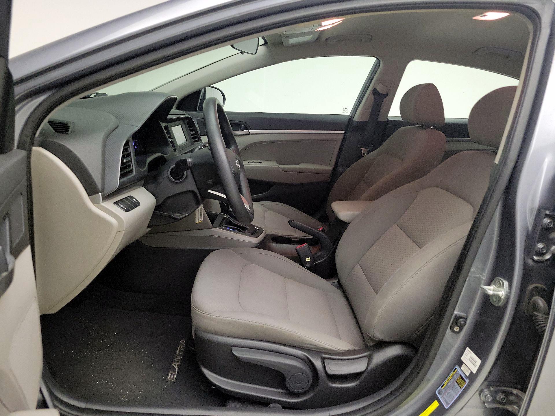Thumbnail: 2019 Hyundai Elantra - 11