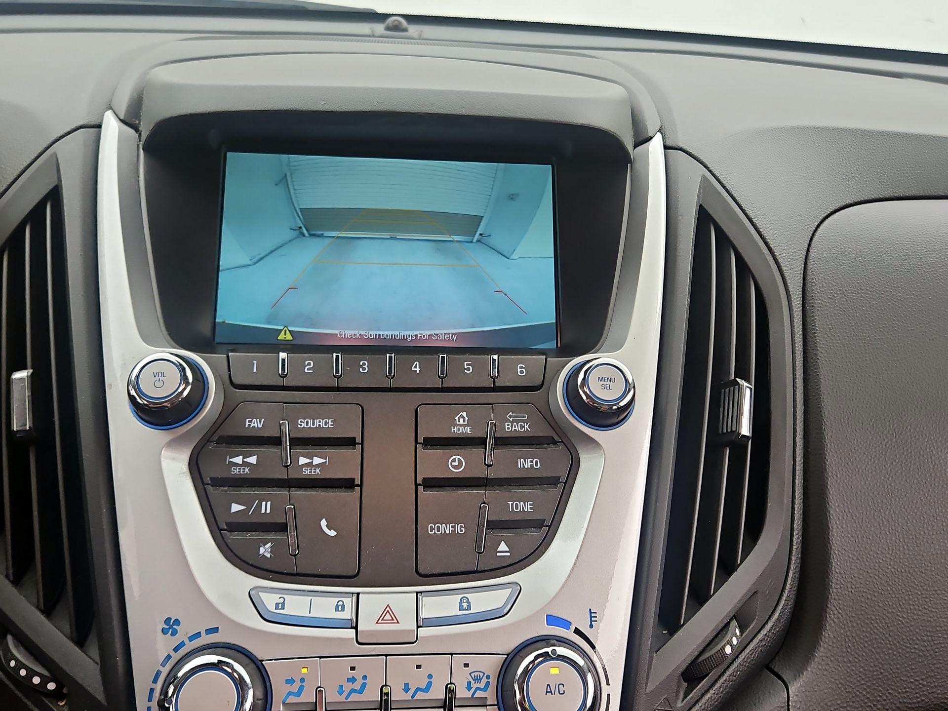 Thumbnail: 2015 Chevrolet Equinox - 14