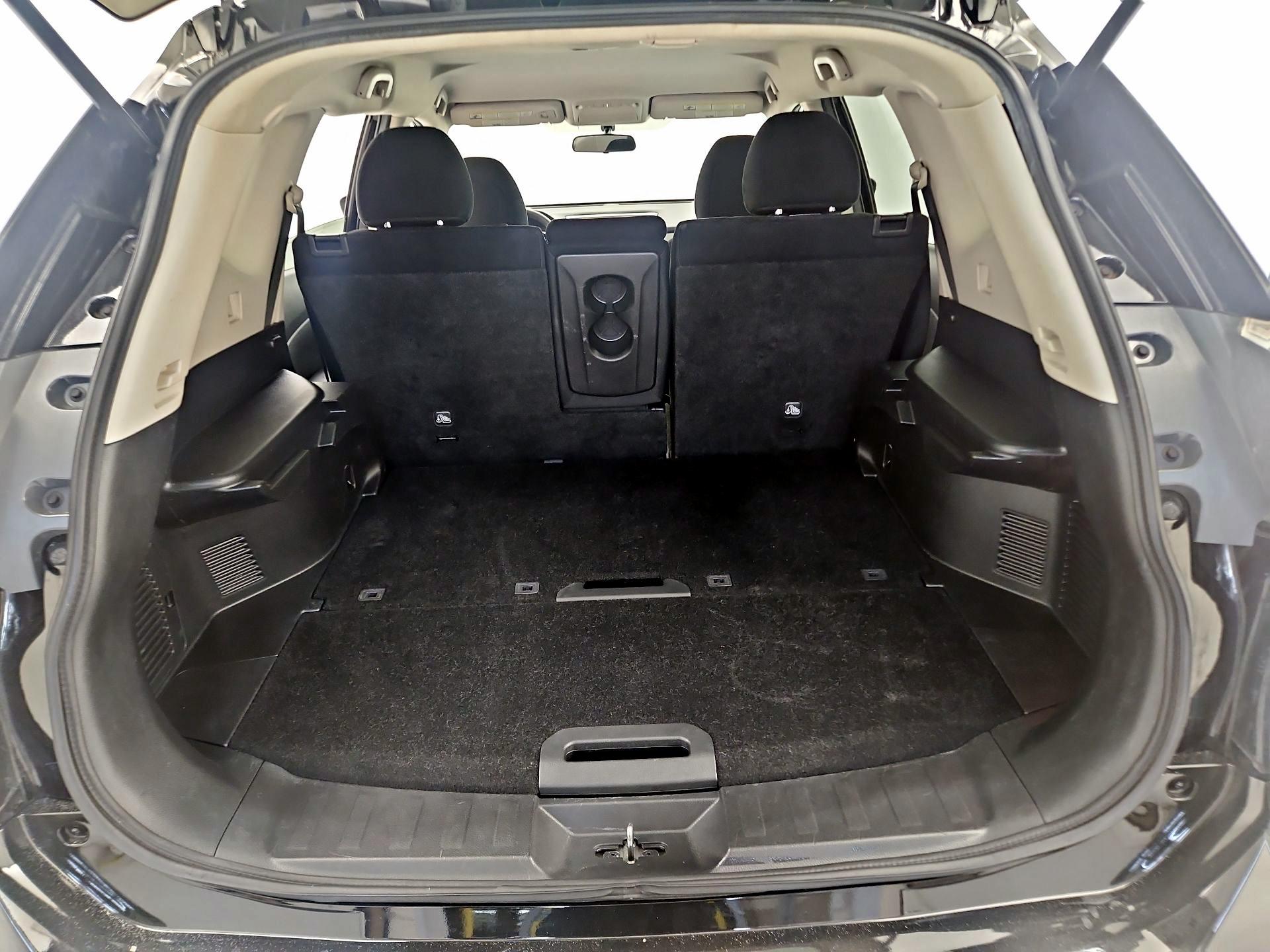 Thumbnail: 2014 Nissan Rogue - 20