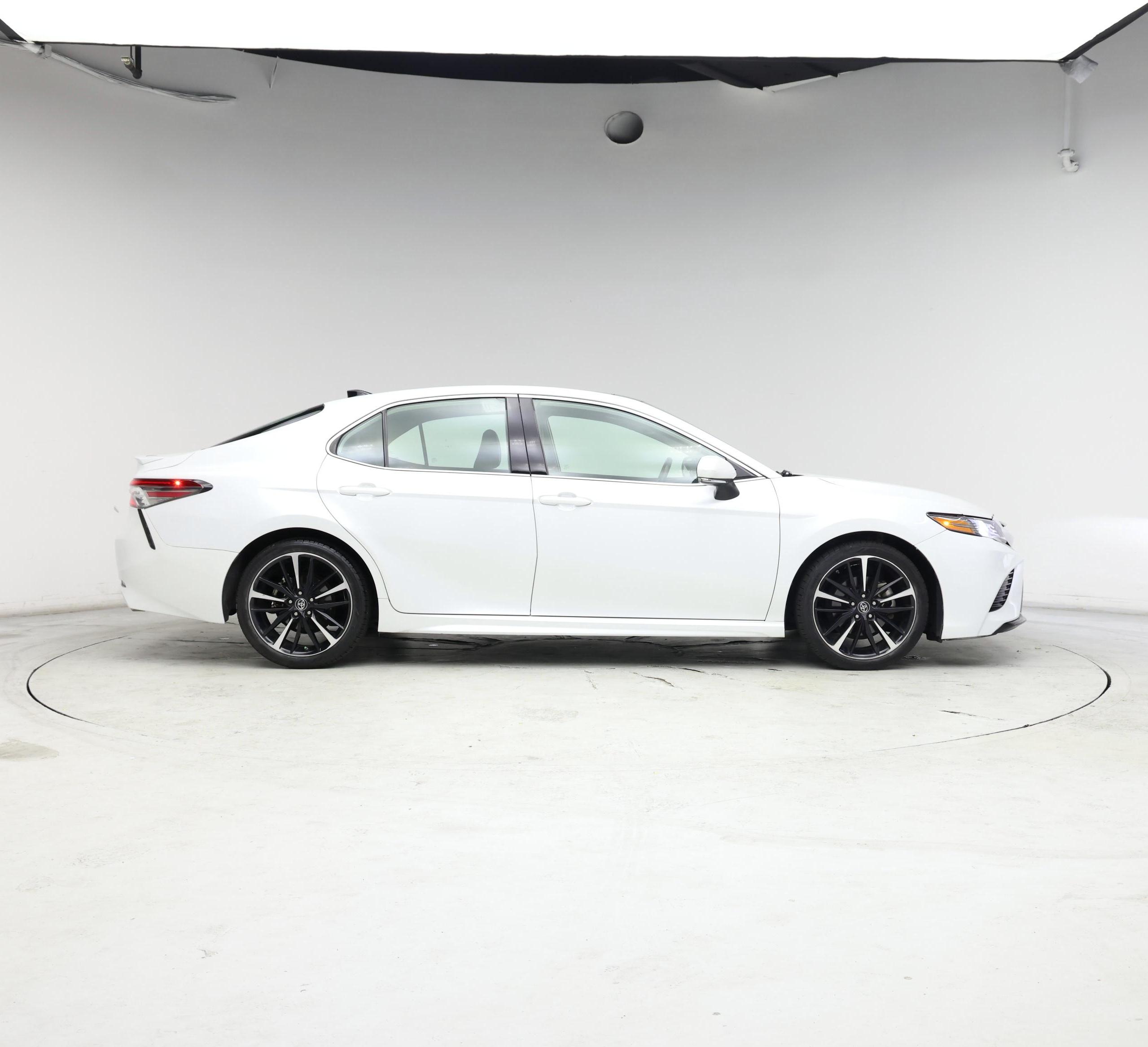 Thumbnail: 2019 Toyota Camry - 7