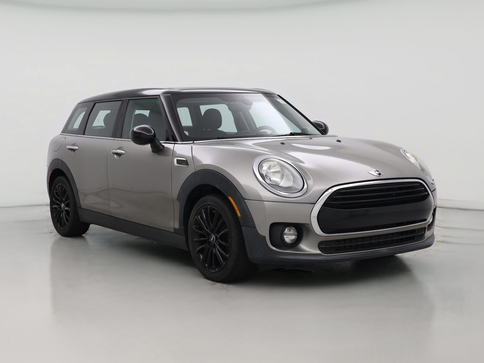 2017 MINI Clubman Base's photo