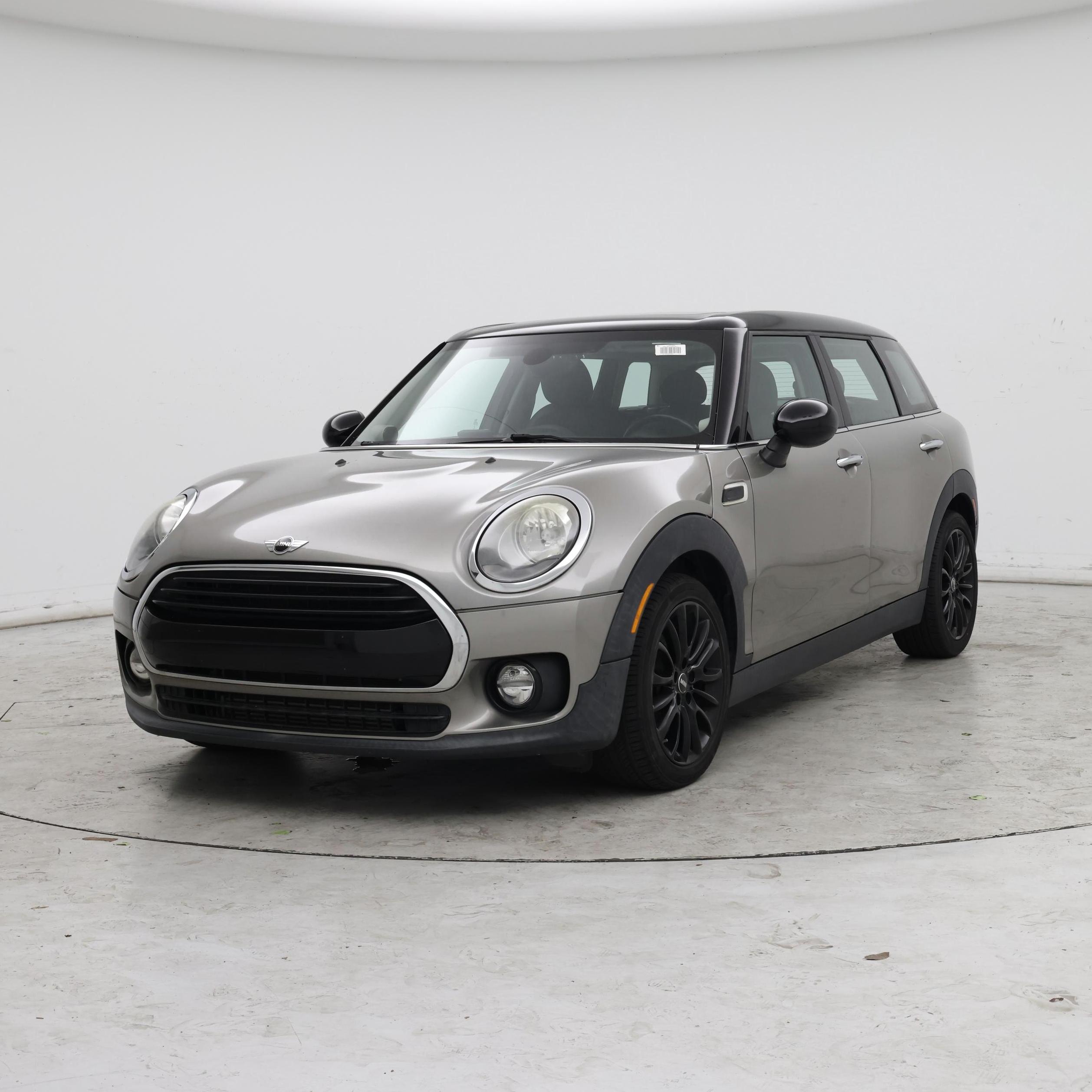 Thumbnail: 2017 MINI Cooper Clubman - 4
