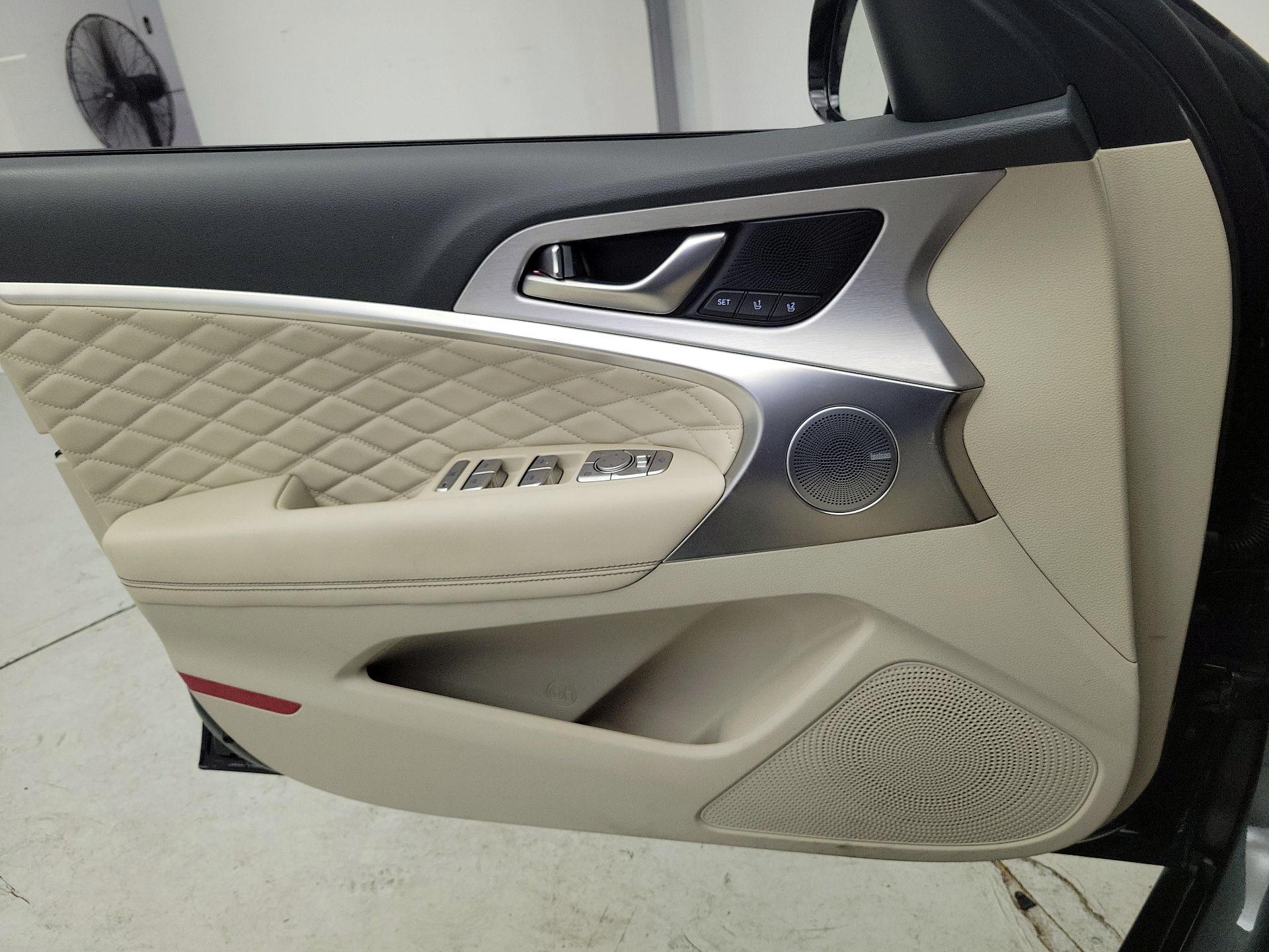 Thumbnail: 2019 Genesis G70 - 12
