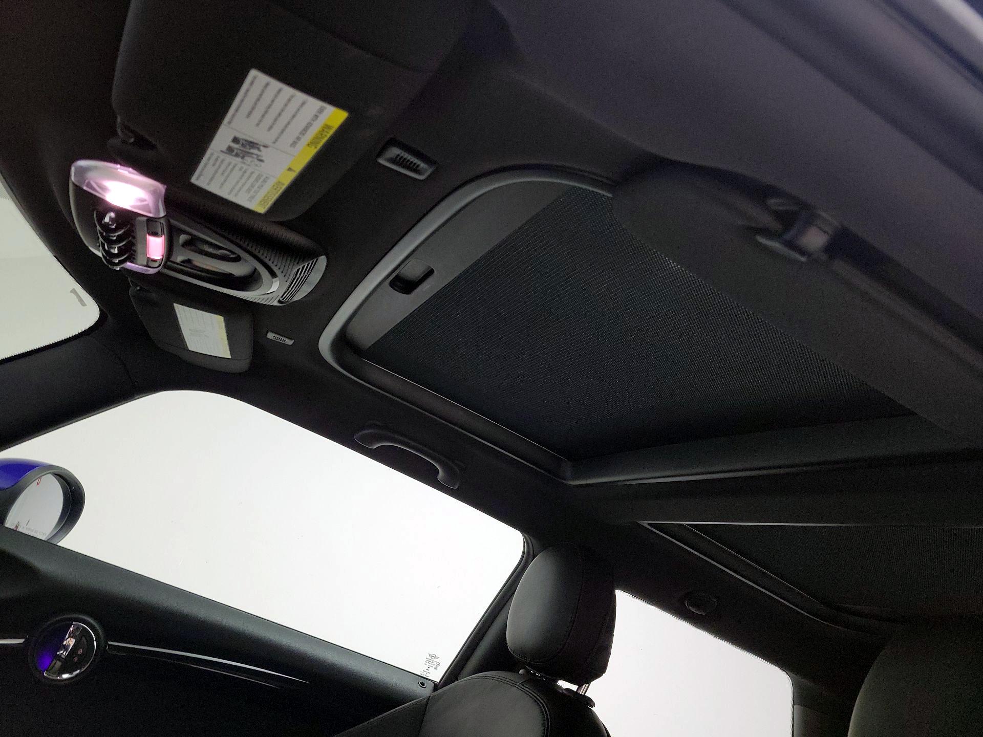 Thumbnail: 2019 MINI Cooper Hardtop - 19