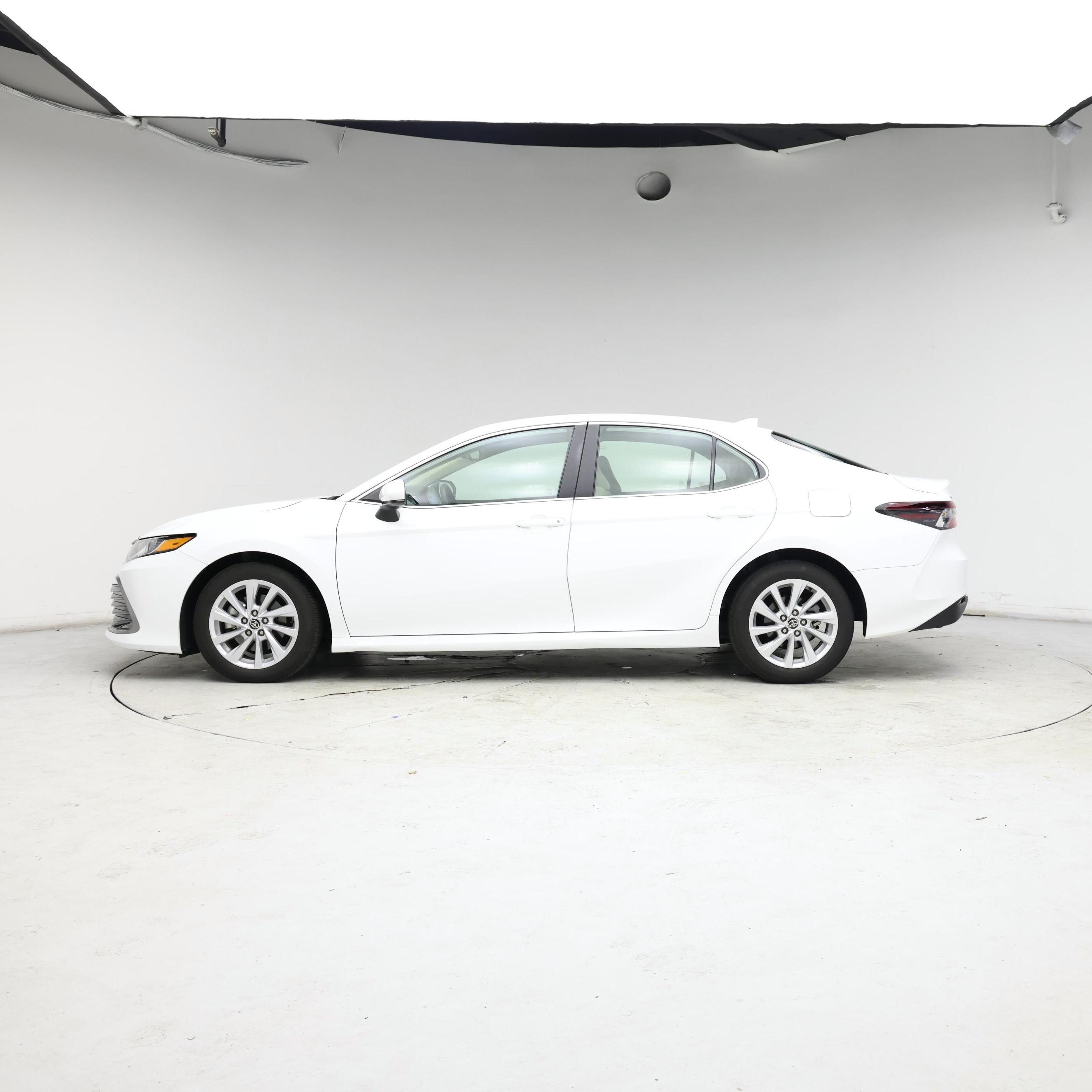 Thumbnail: 2023 Toyota Camry - 3