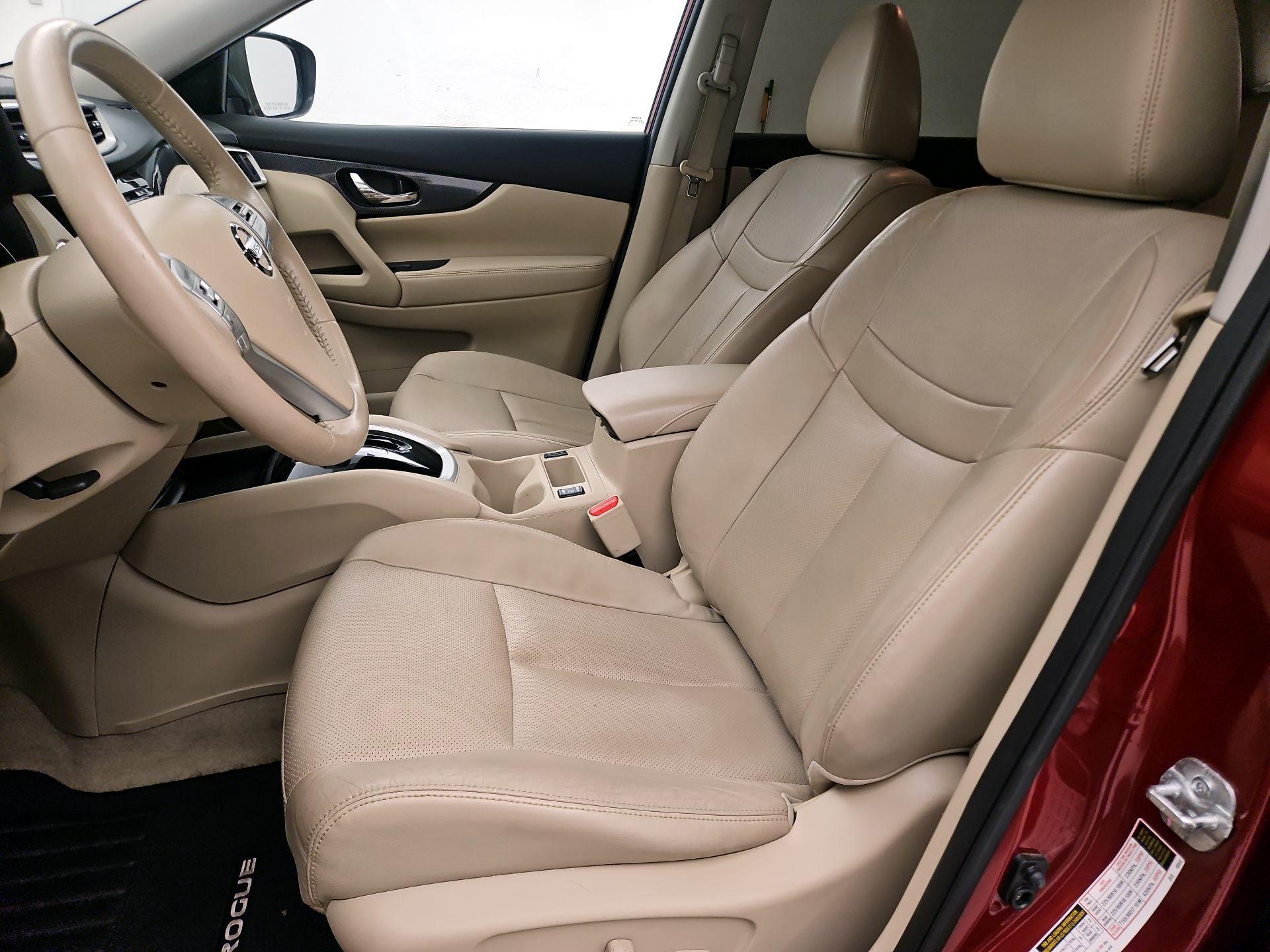 Thumbnail: 2015 Nissan Rogue - 11
