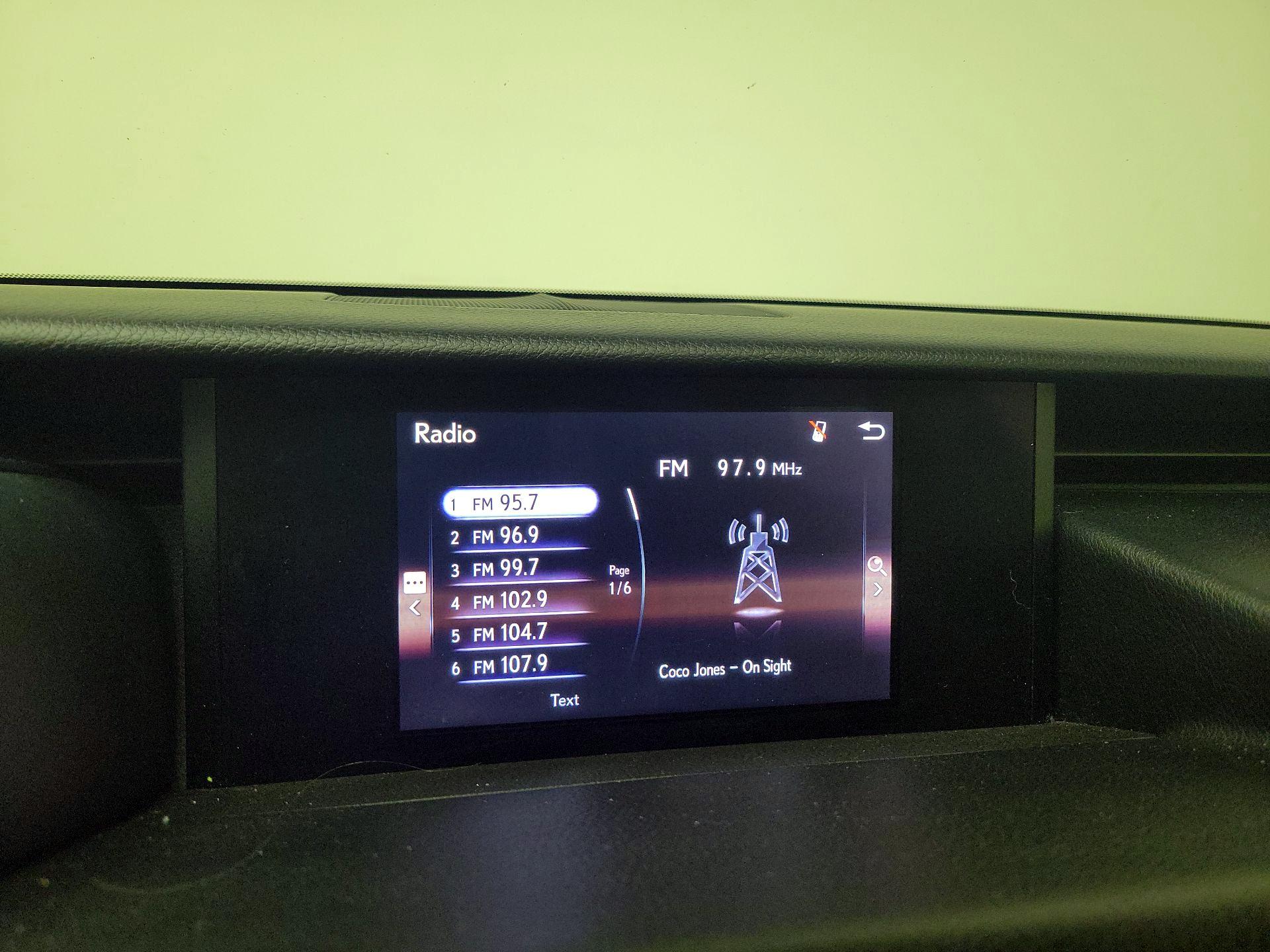 Thumbnail: 2017 Lexus IS - 15