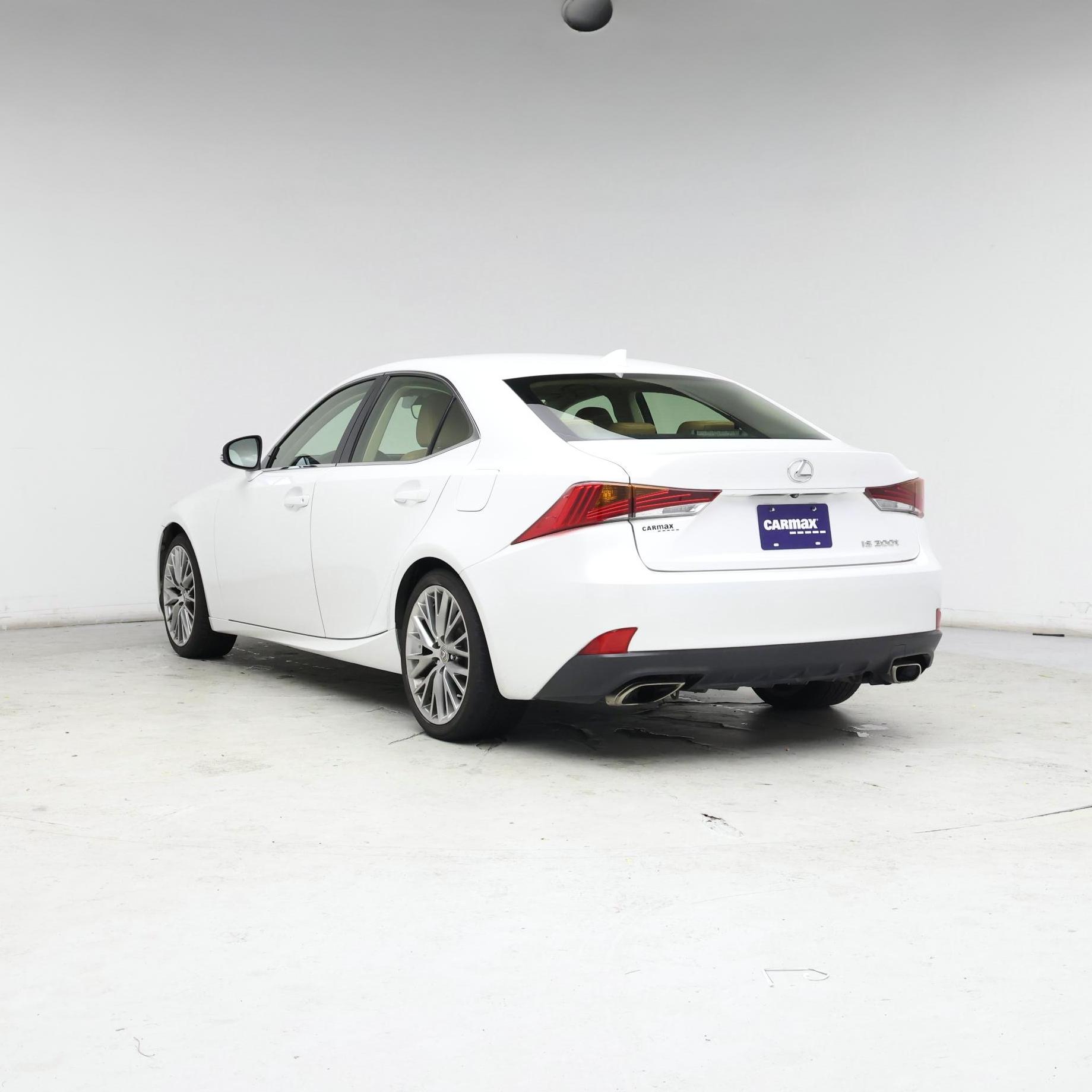 Thumbnail: 2017 Lexus IS - 2