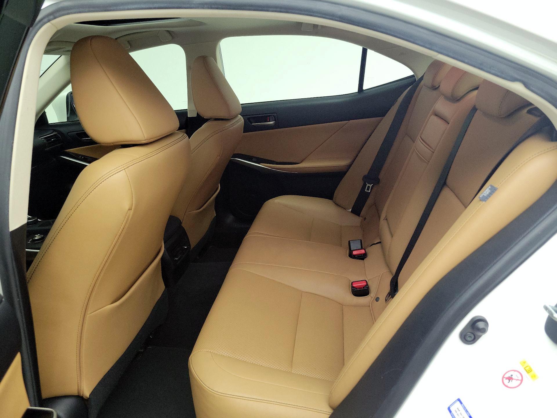 Thumbnail: 2017 Lexus IS - 20