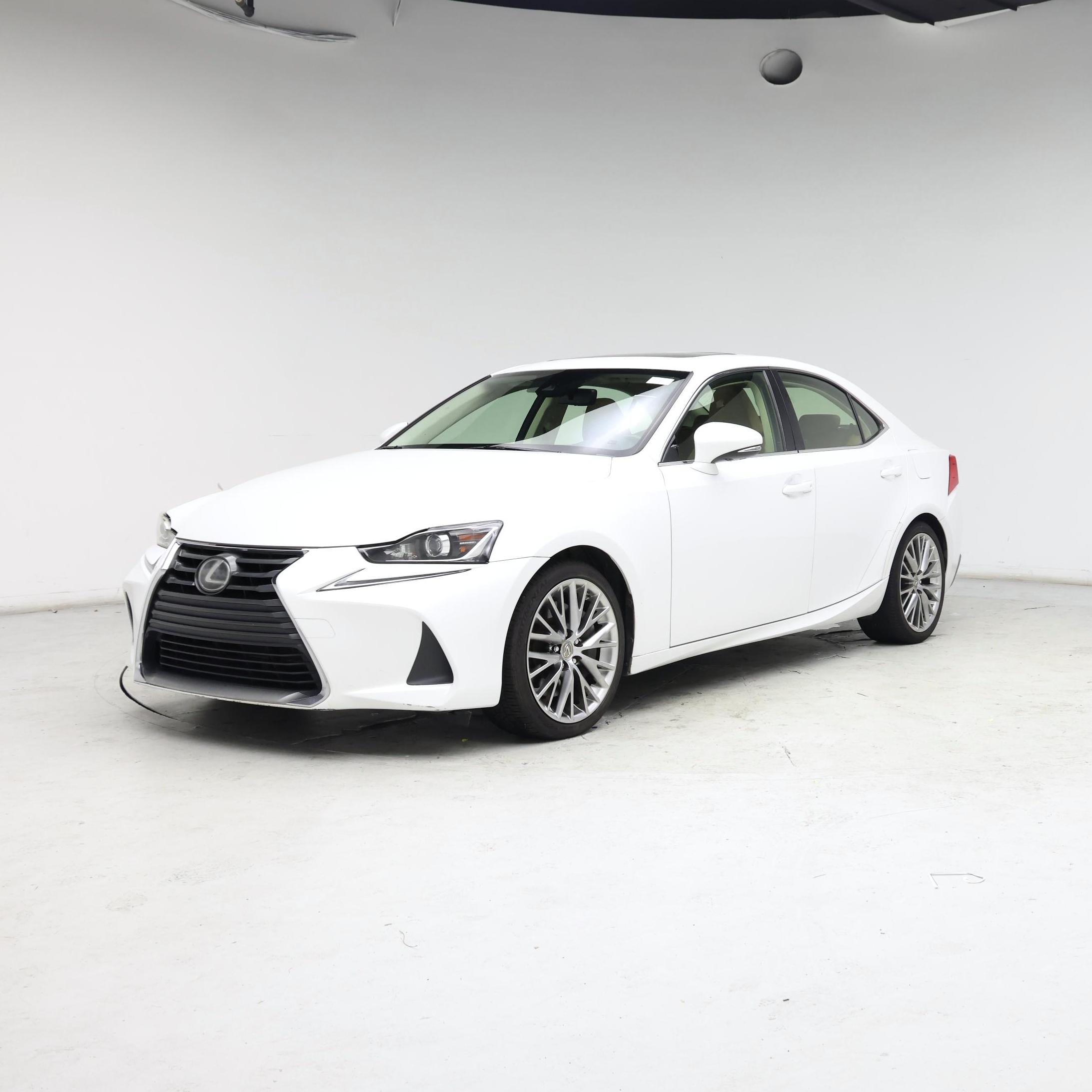 Thumbnail: 2017 Lexus IS - 4