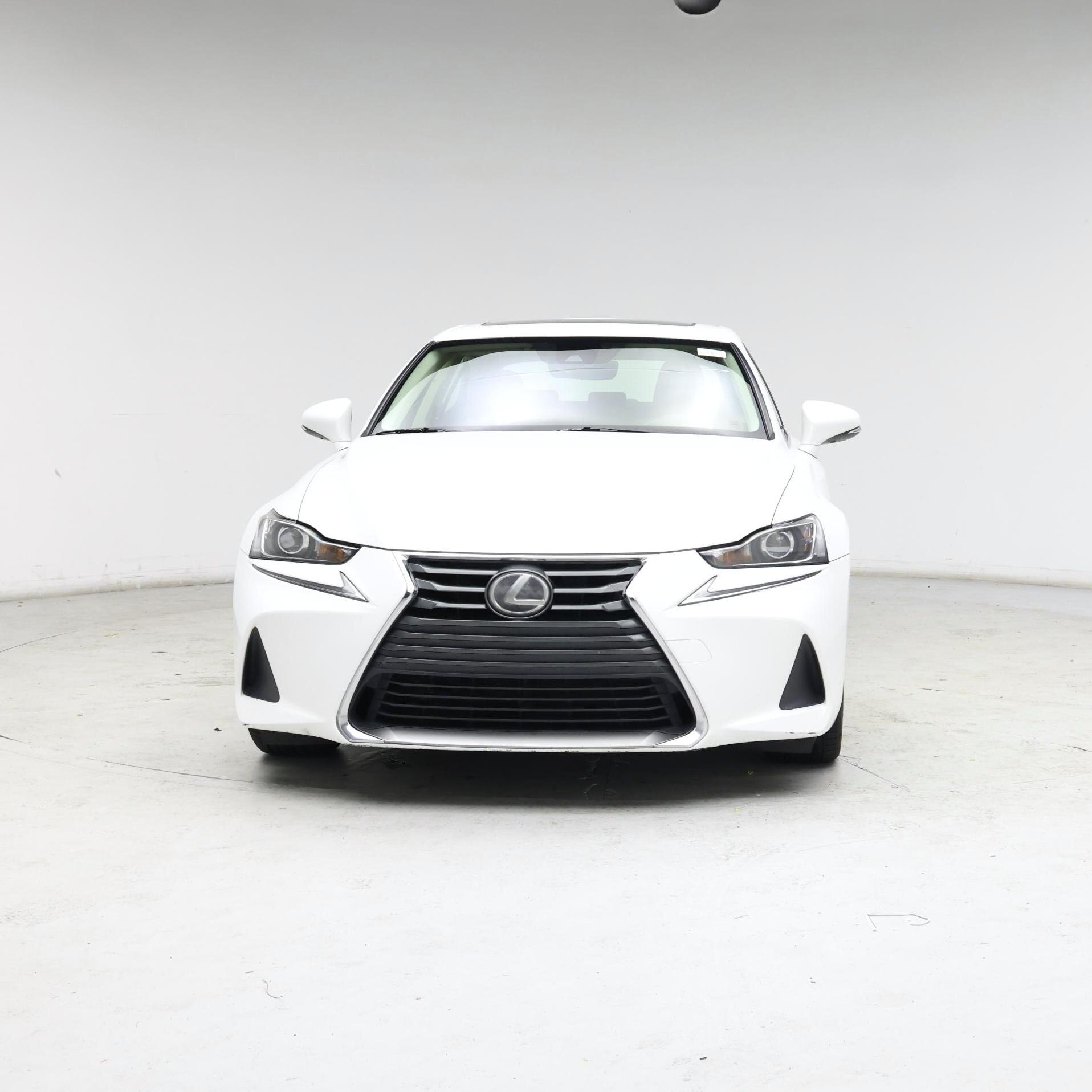 Thumbnail: 2017 Lexus IS - 5