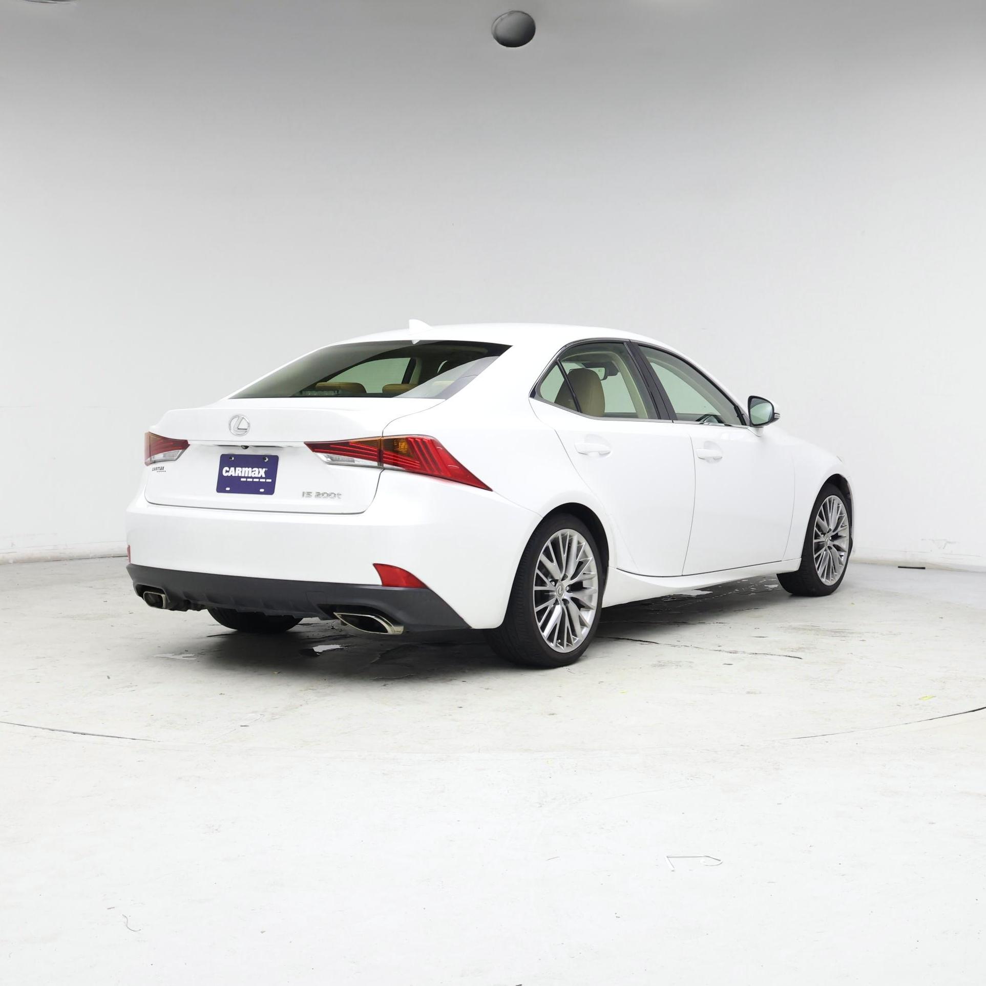 Thumbnail: 2017 Lexus IS - 8