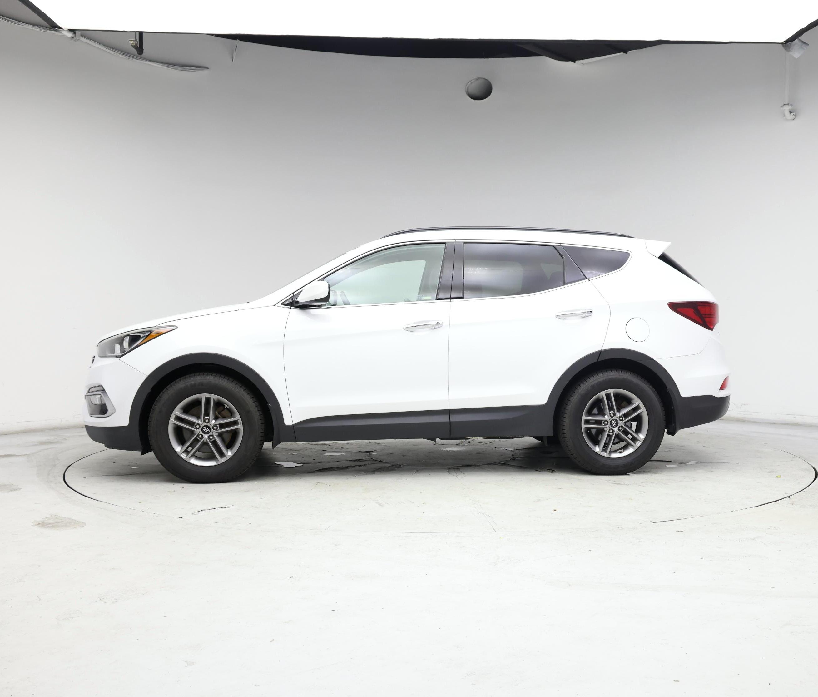 Thumbnail: 2017 Hyundai Santa Fe - 3