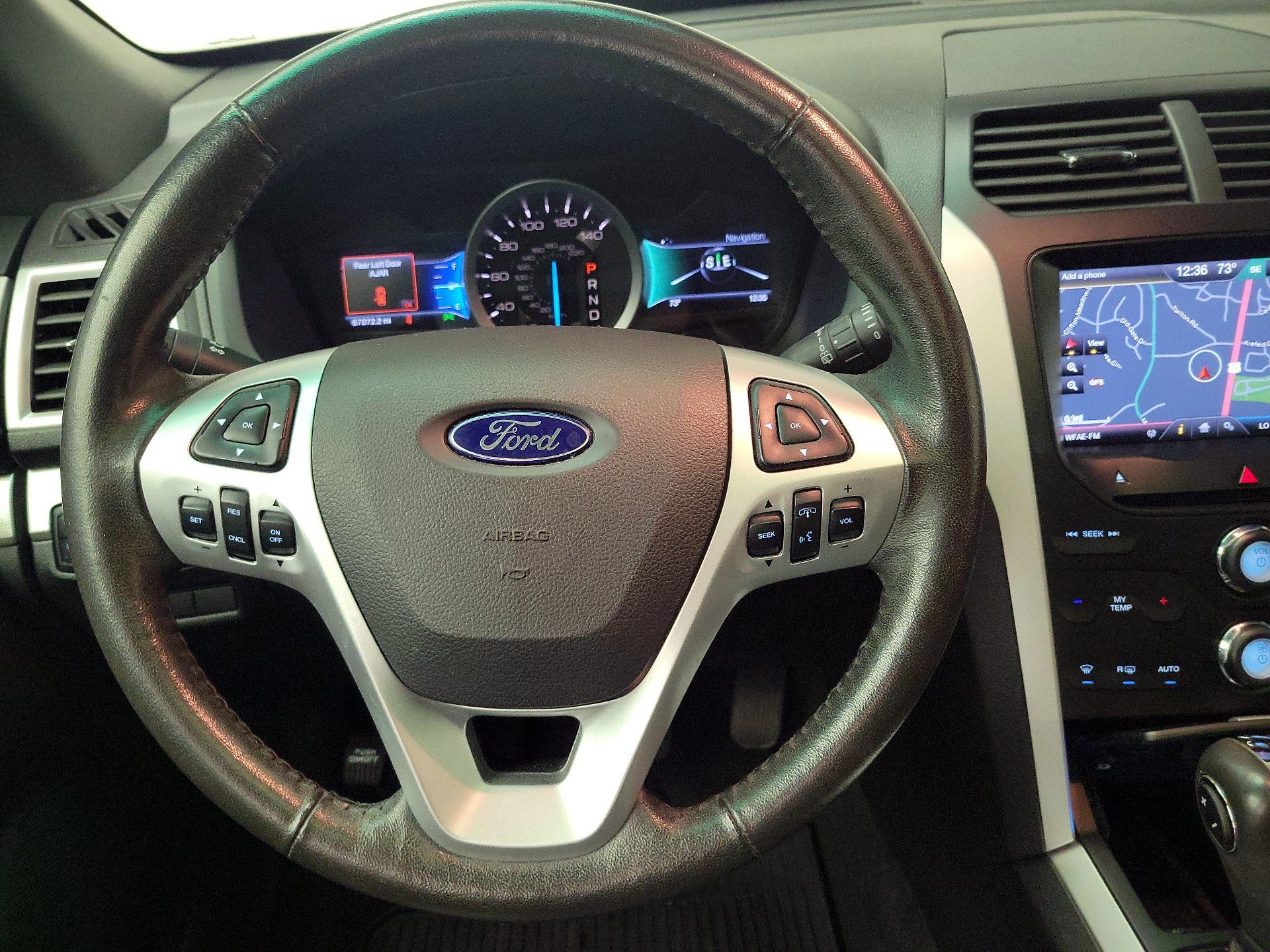 Thumbnail: 2014 Ford Explorer - 10