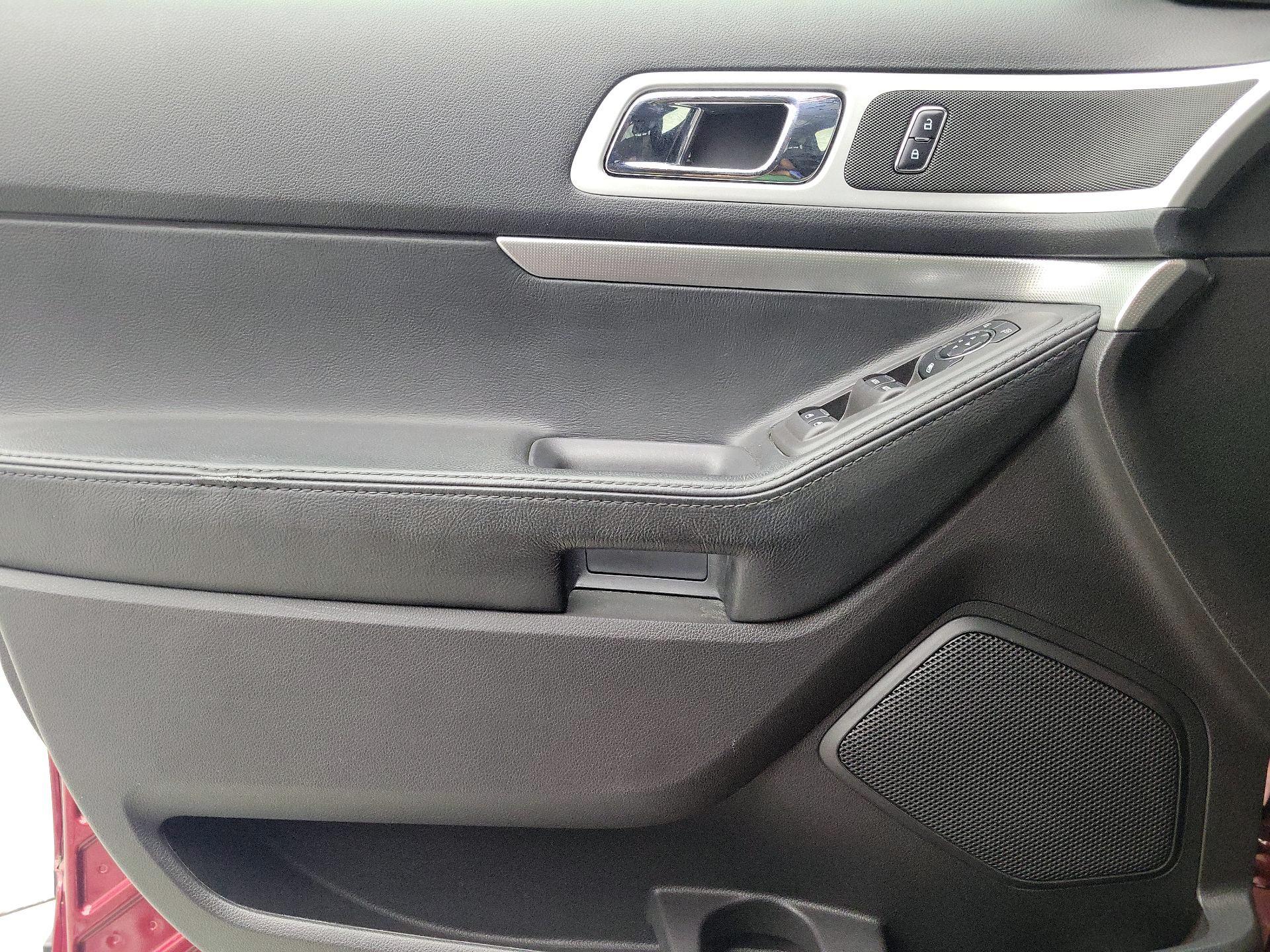 Thumbnail: 2014 Ford Explorer - 12