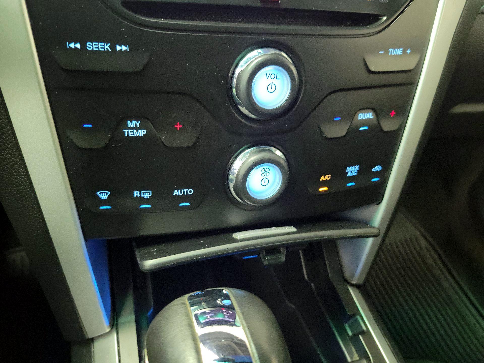Thumbnail: 2014 Ford Explorer - 17