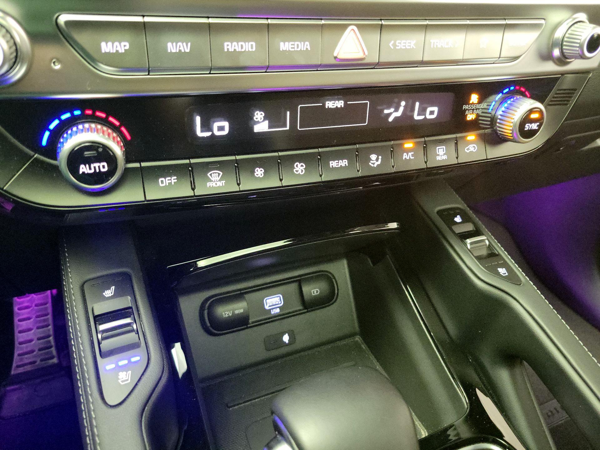 Thumbnail: 2021 Kia Telluride - 16